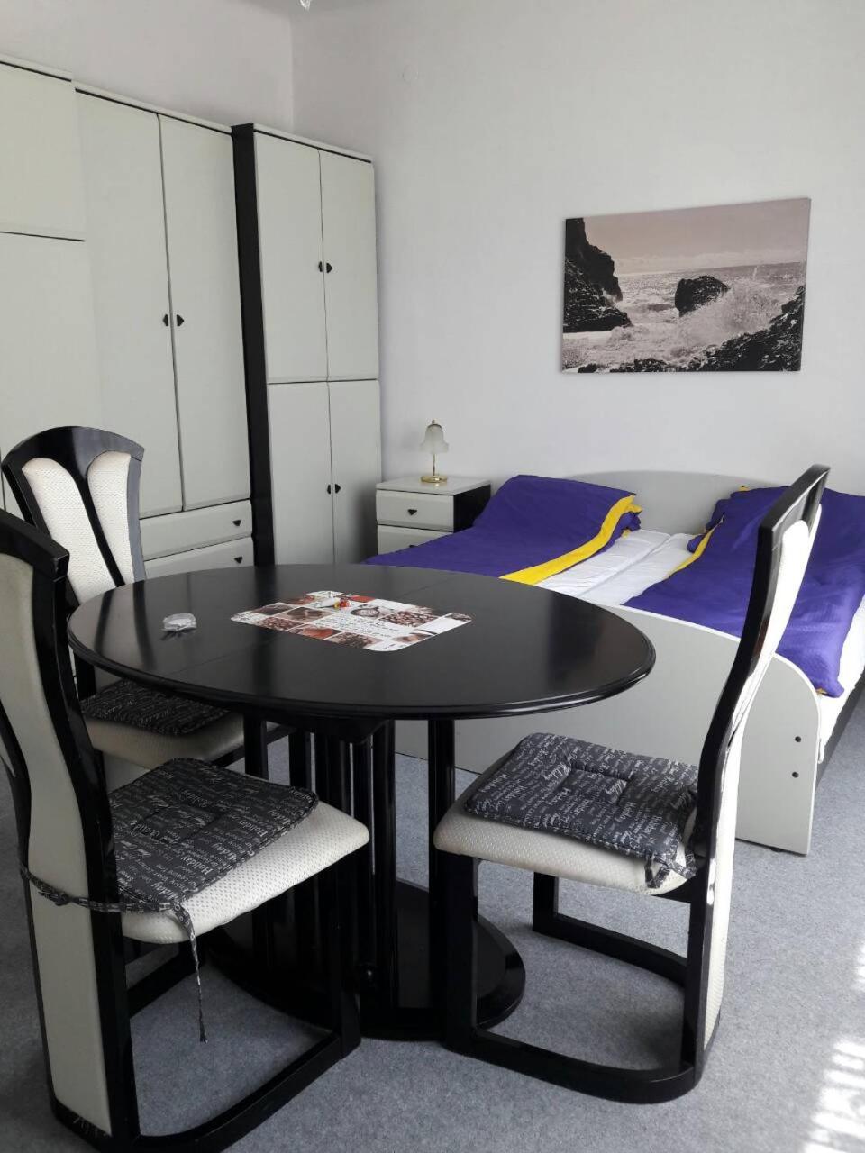 Retro Style Apartment