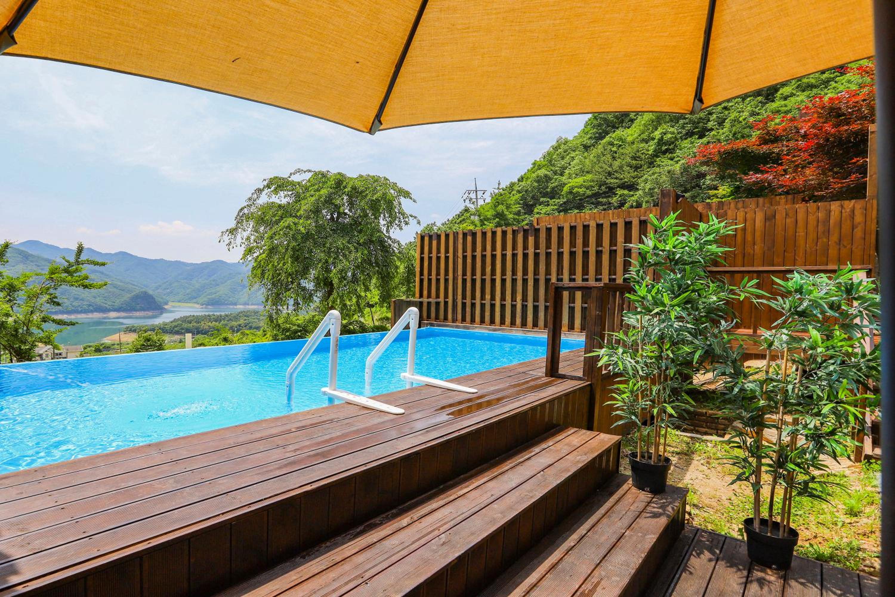 Penatess Pool Villa