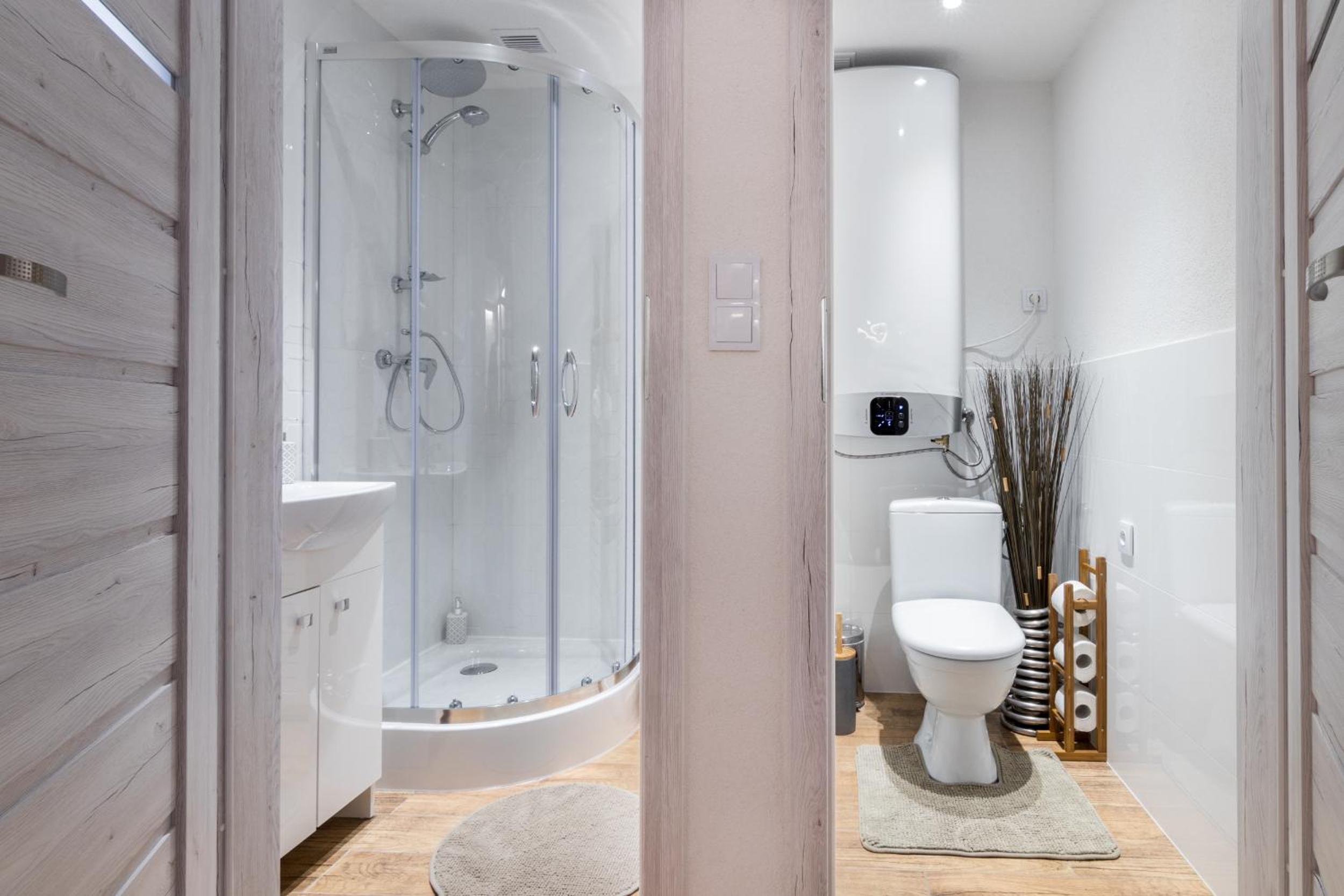 Cracow Best Location Apartment by Cozyplace view 5