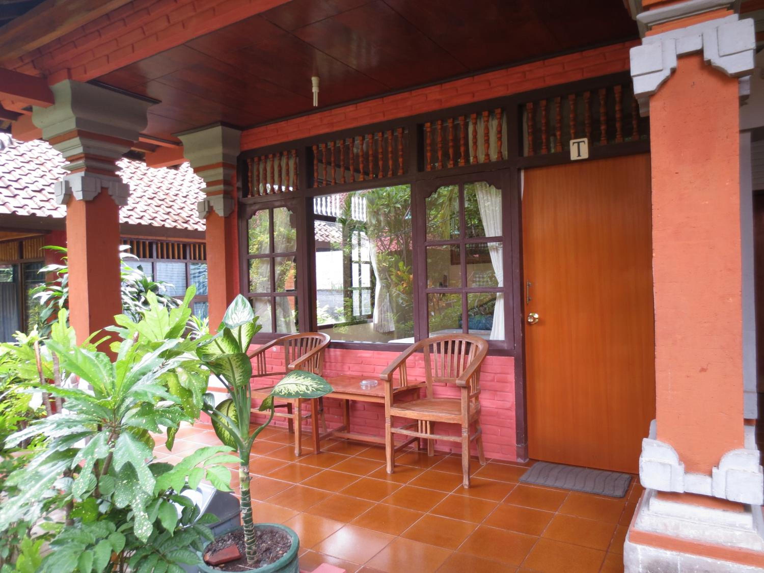 Paradise Palm Beach Bungalows and Dive Center, Tulamben - 16