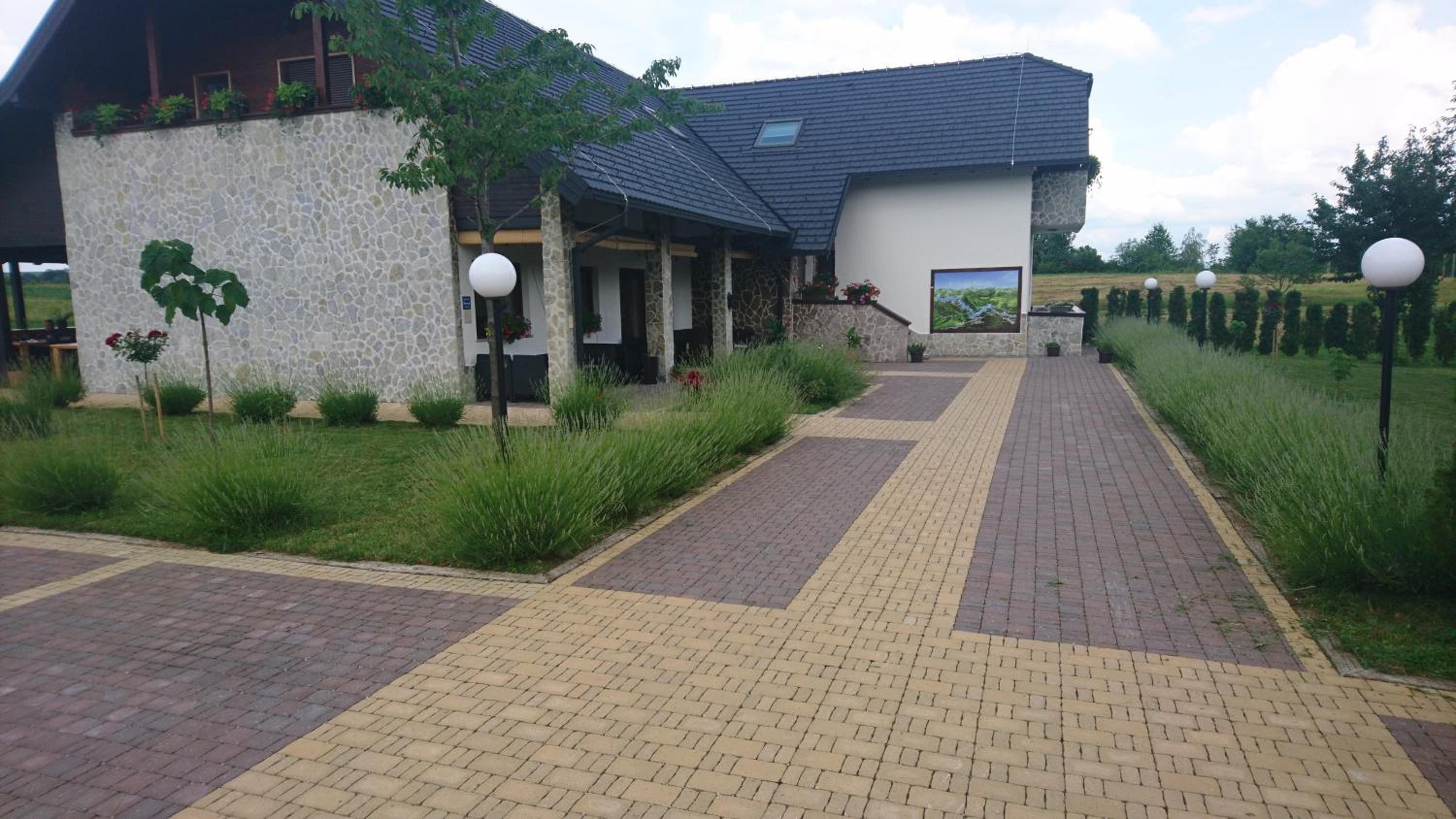 Villa Stone