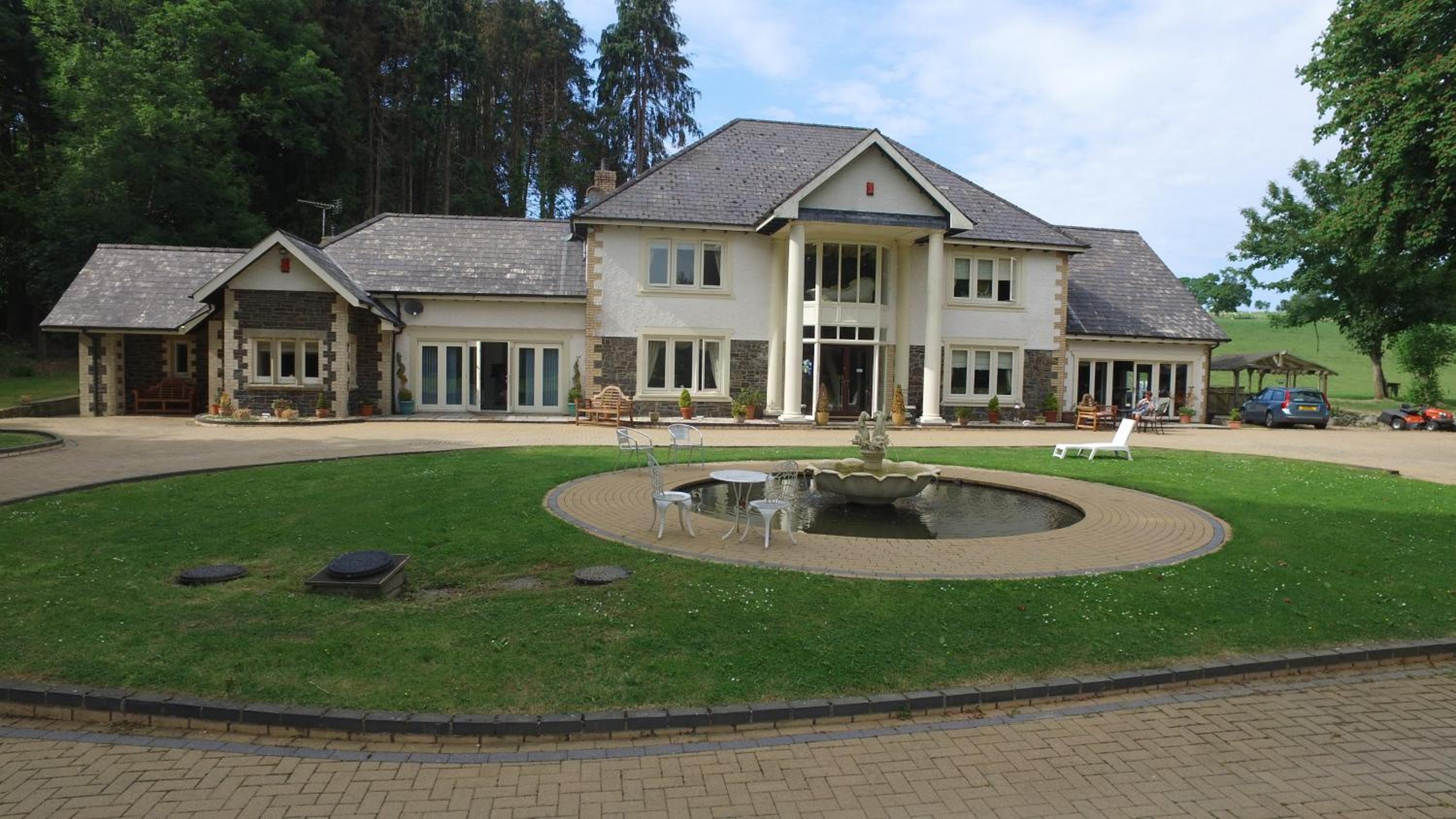 Plas Y Dderwen Bed and Breakfast