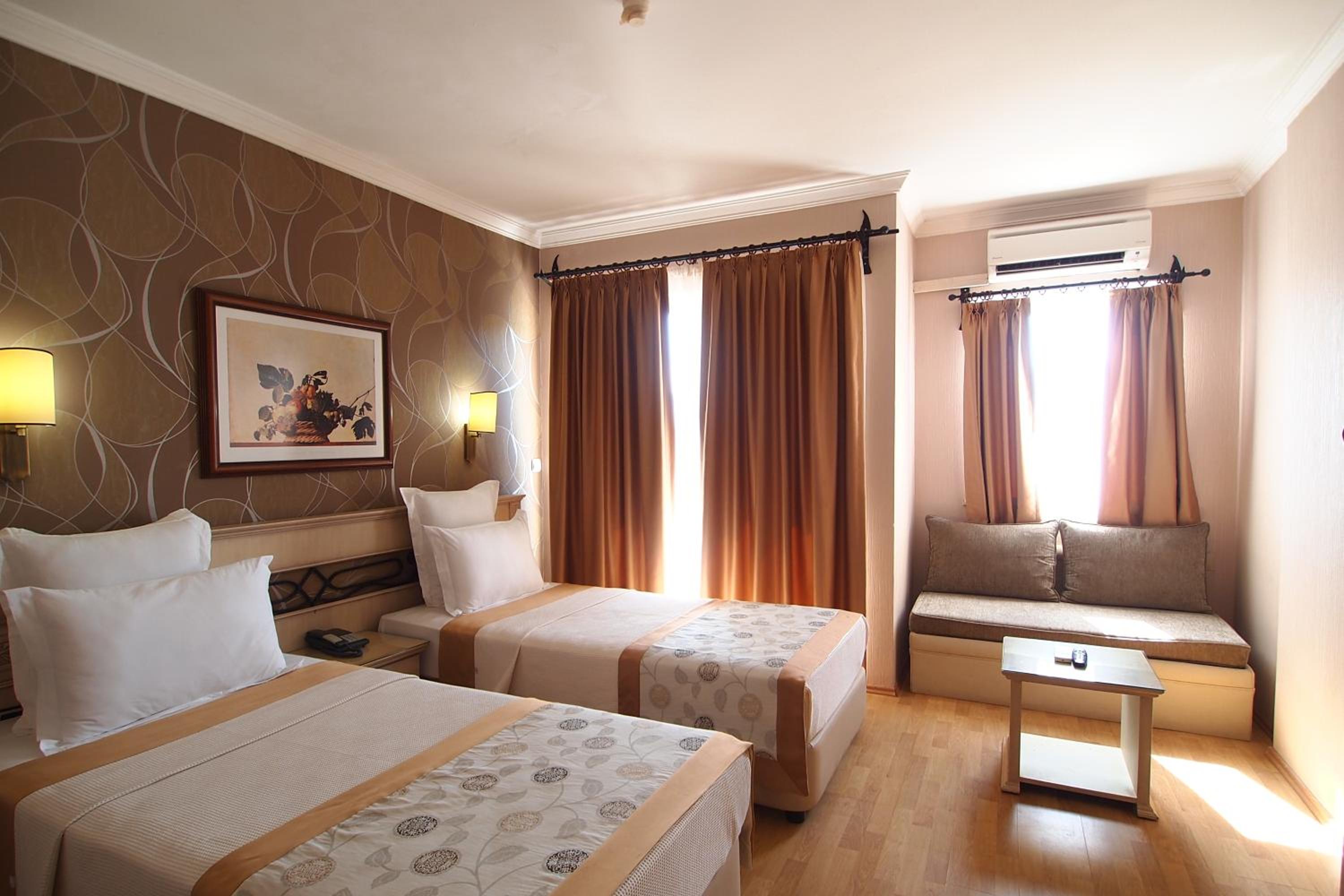 Romance Beach Hotel - Image 49