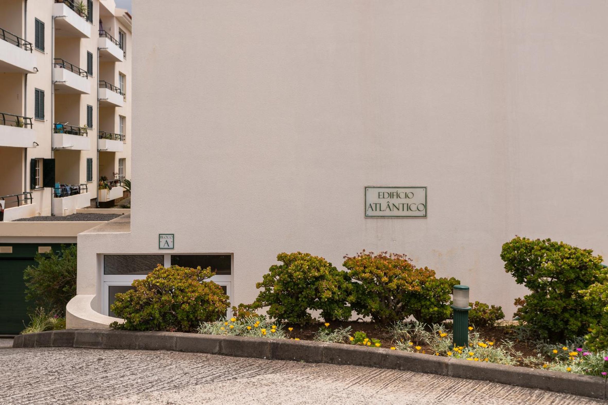 Caniço V by An Island Apart
