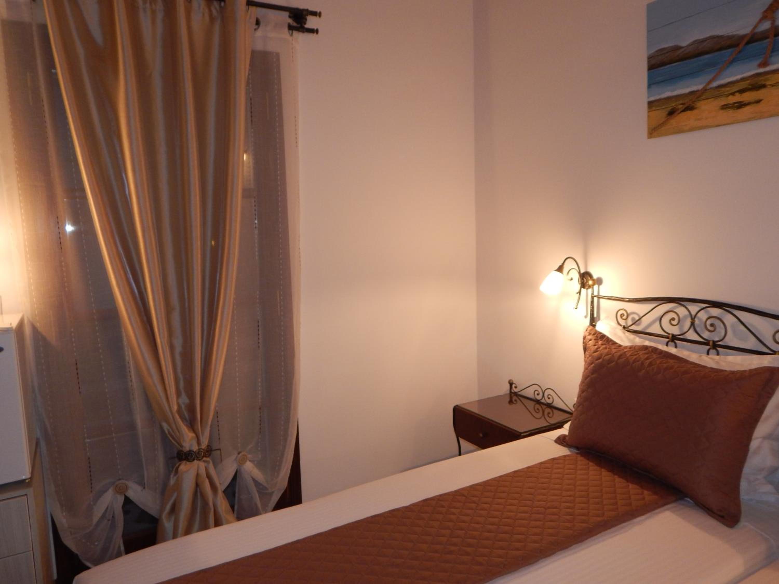 Tinos Suites & Apartments