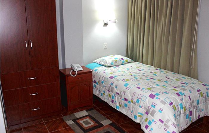 Hostal Residencial Lino view 3