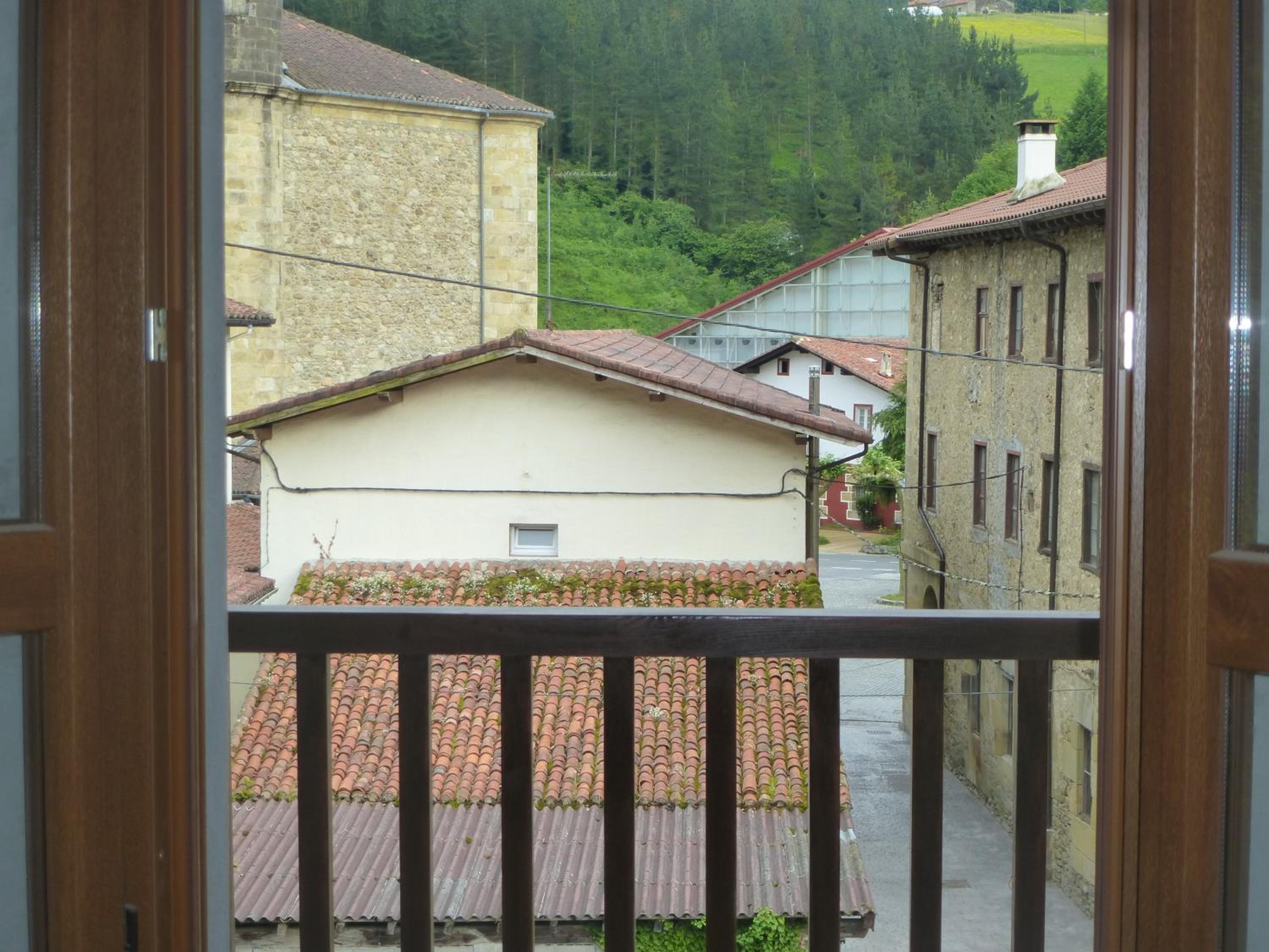 Photo 35