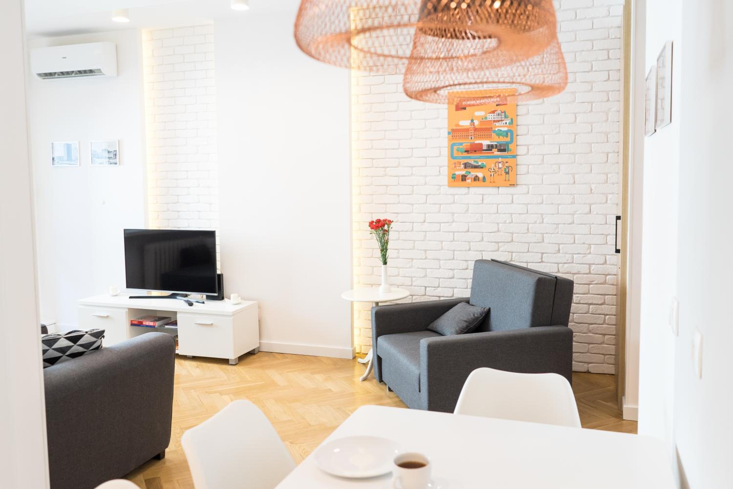 Old Town Grand Theatre Apartment 2