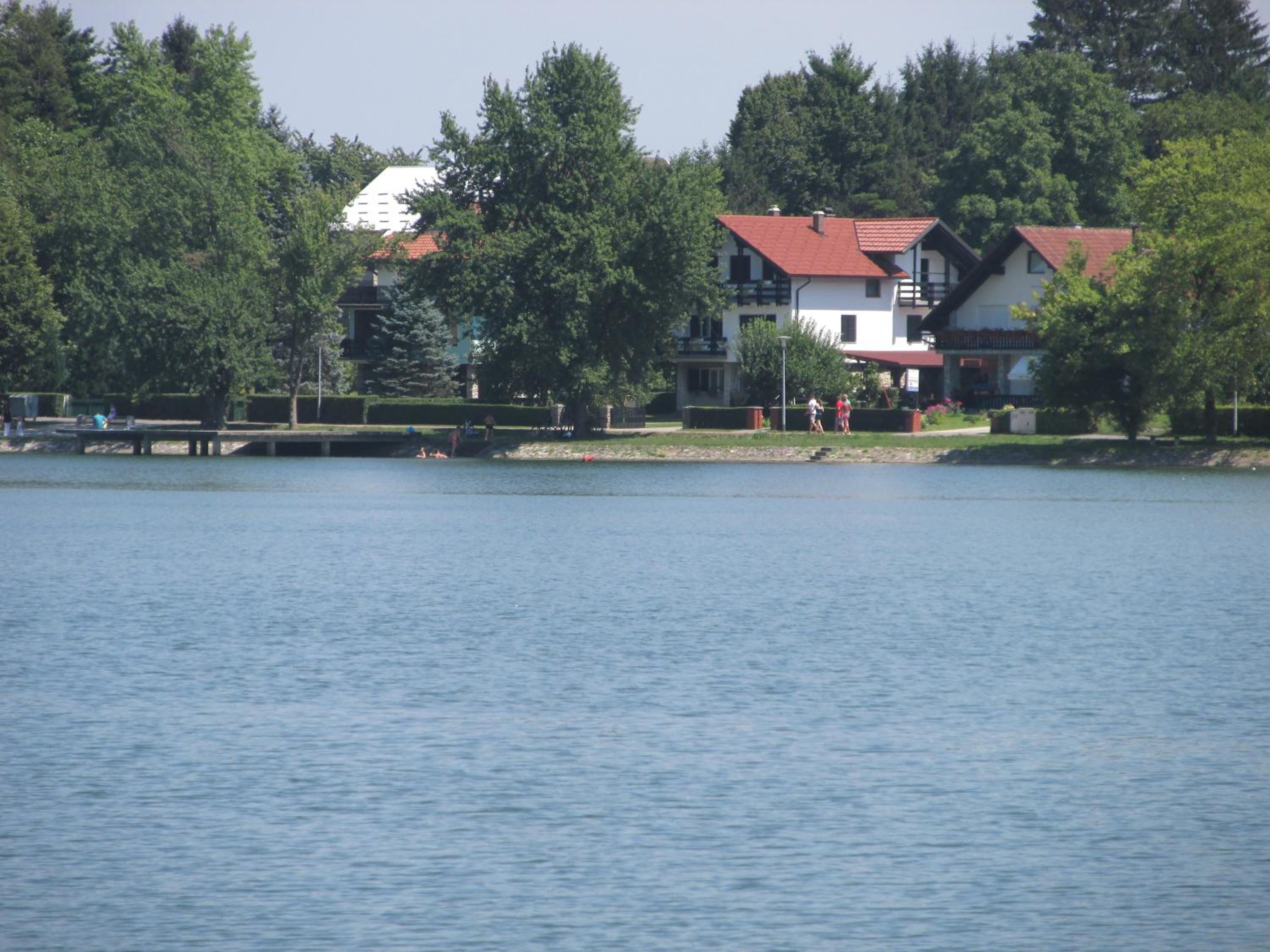 Apartmani Lovro
