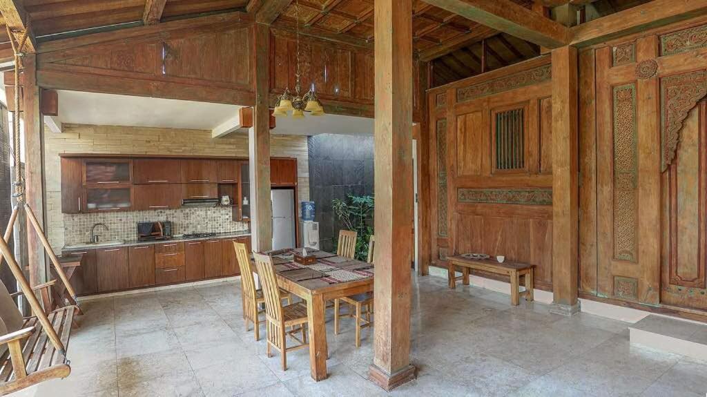 Intan Mutiara Sanur Beach Villa