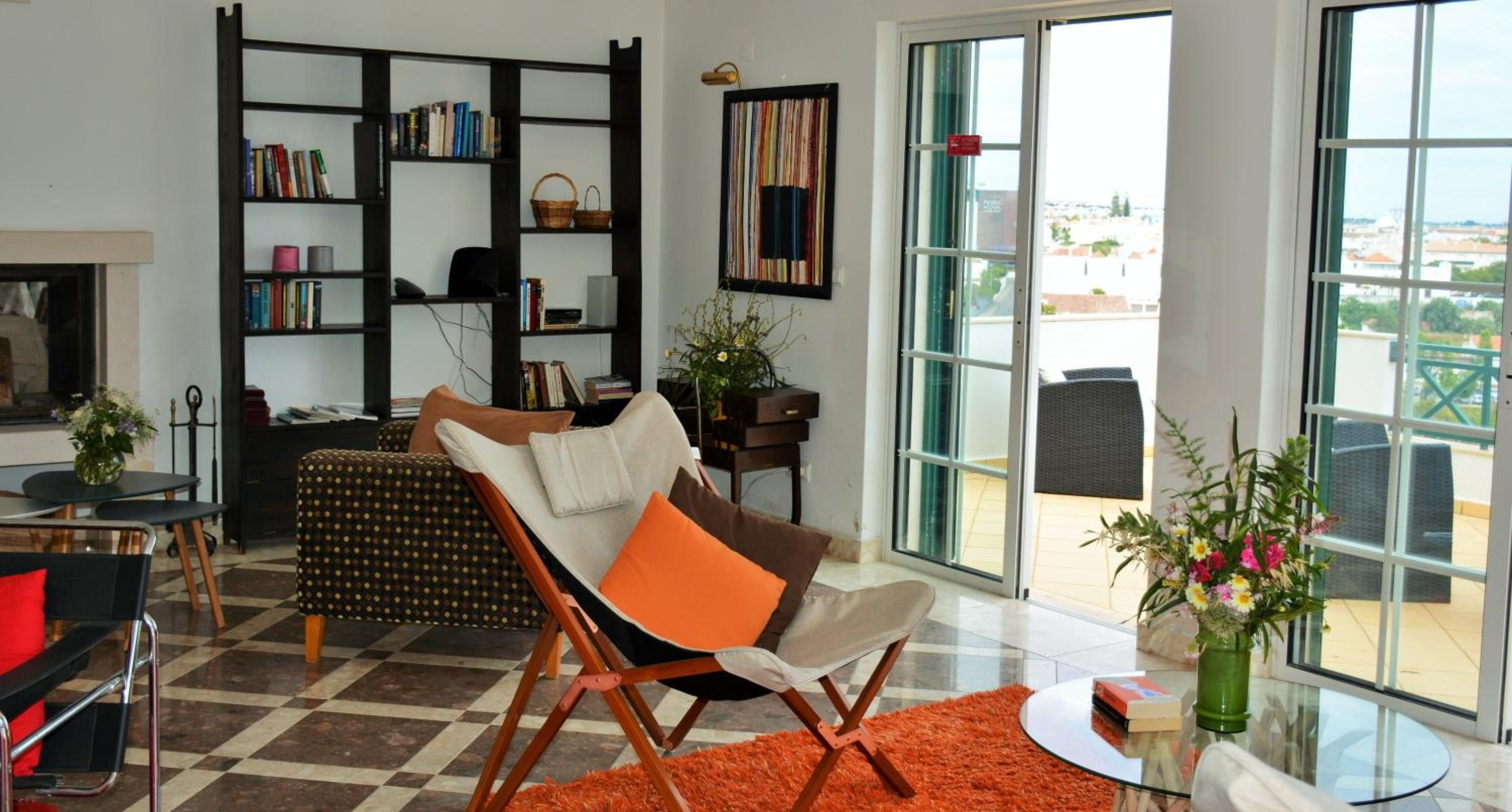 lounge