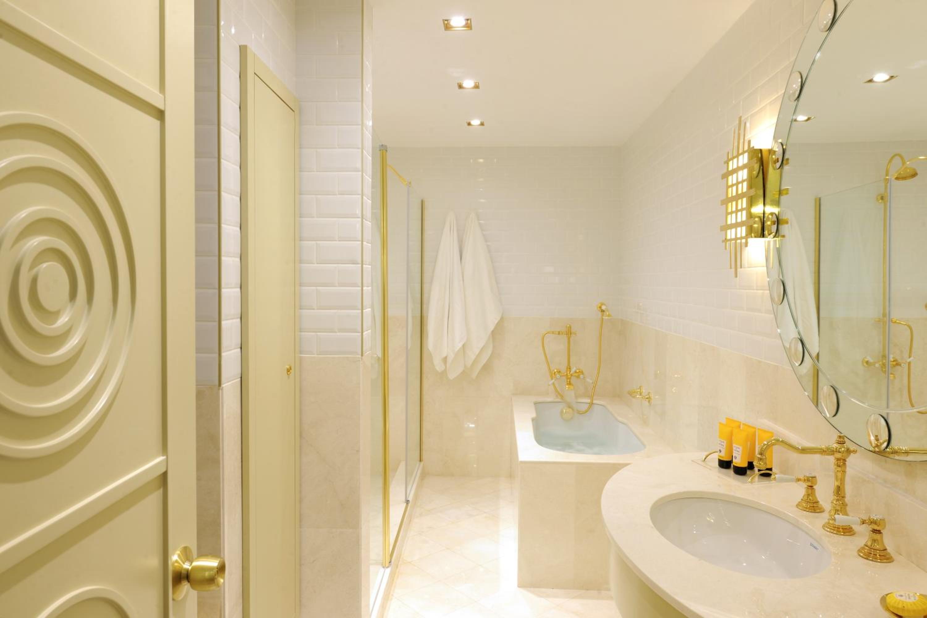 Taxim Hill Hotel - Image 7