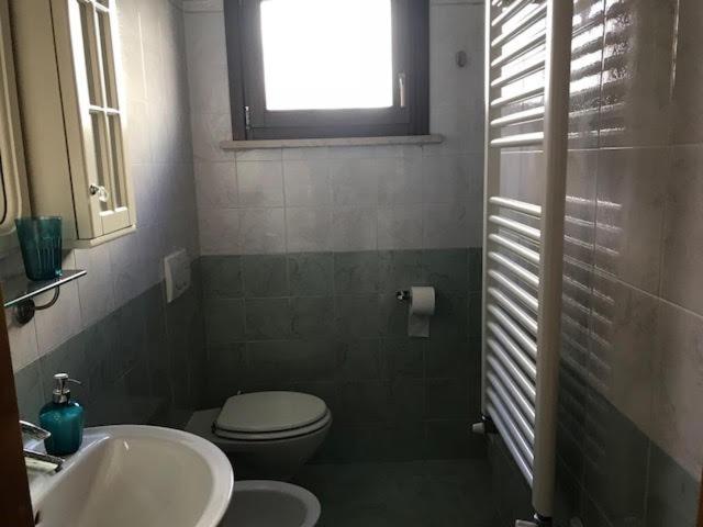 Il cantuccio en Rapolano Terme — bathroom