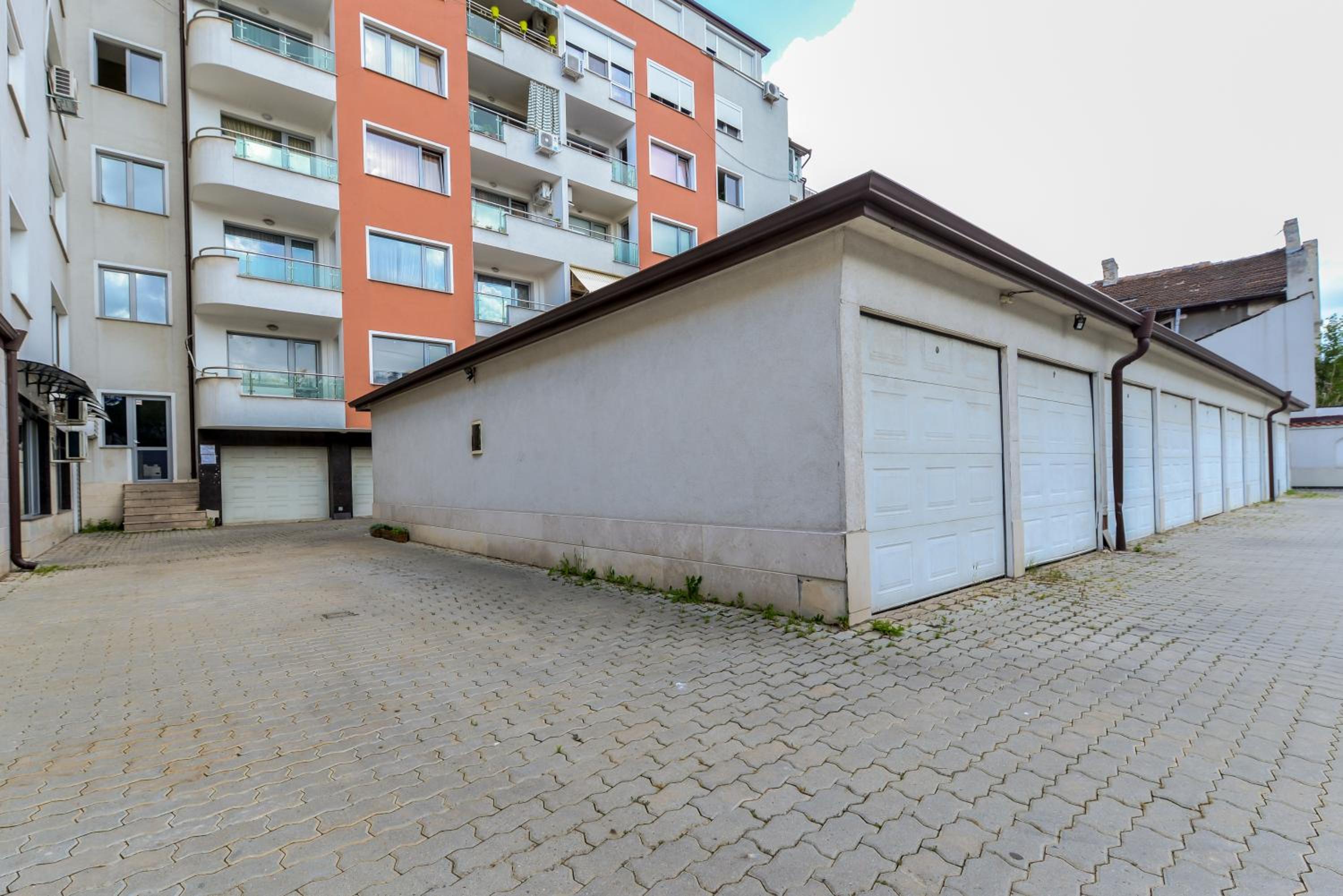 Cozy 1BD Flat with Parking & Balcony in Central Sofia by Flat Mаnager view 5