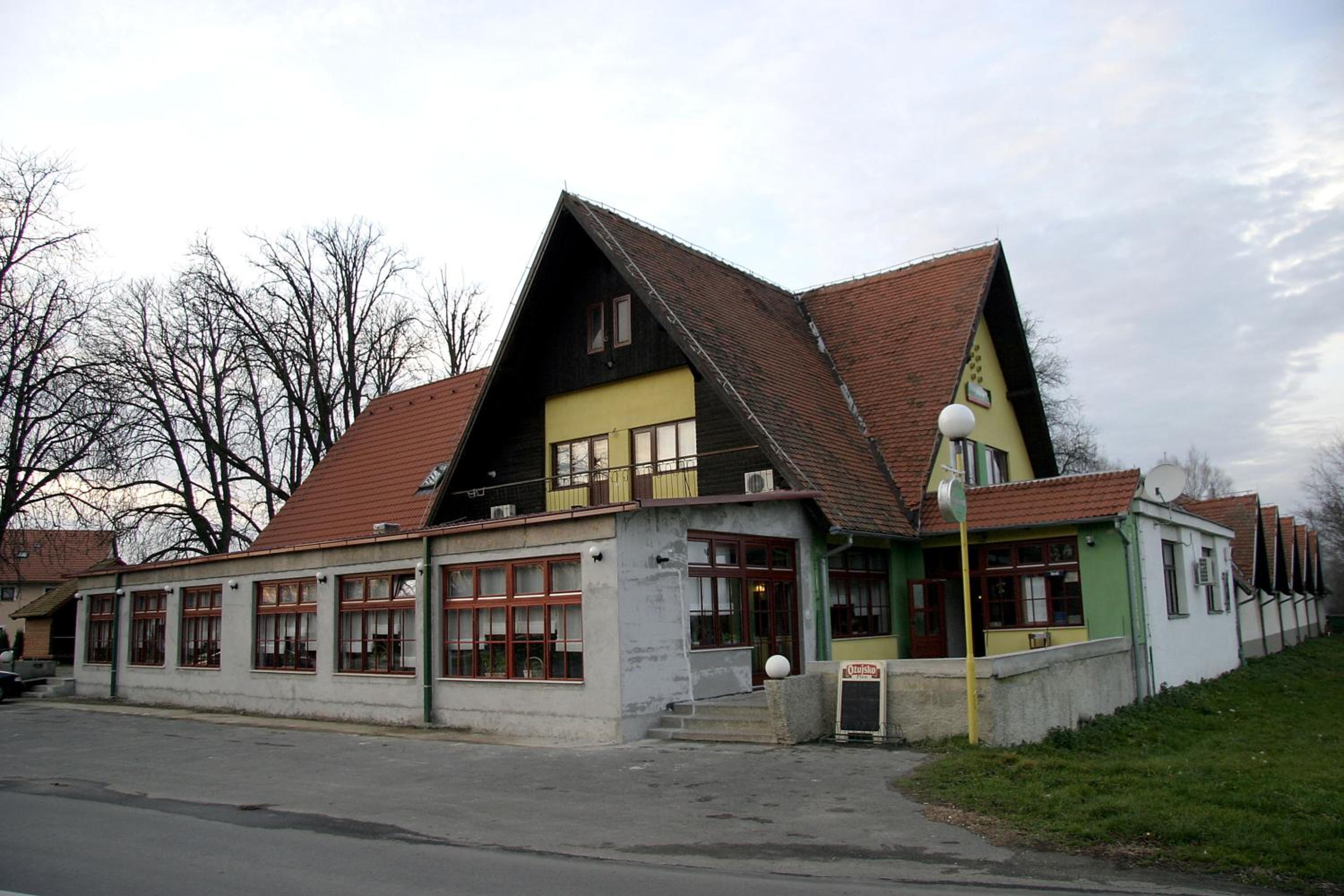 Photo 25