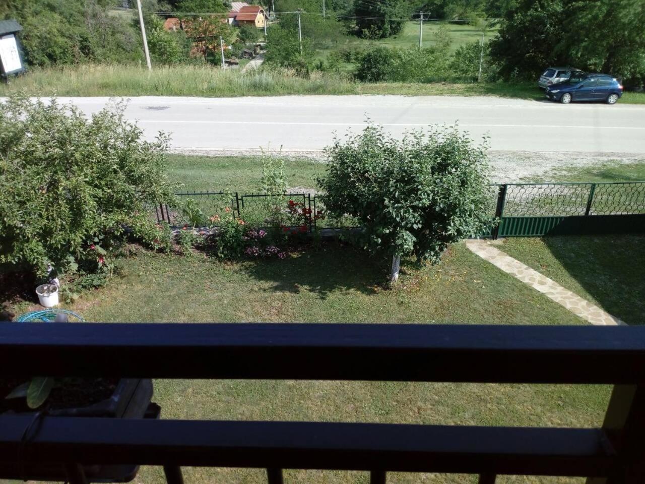 Rooms Violeta view 3