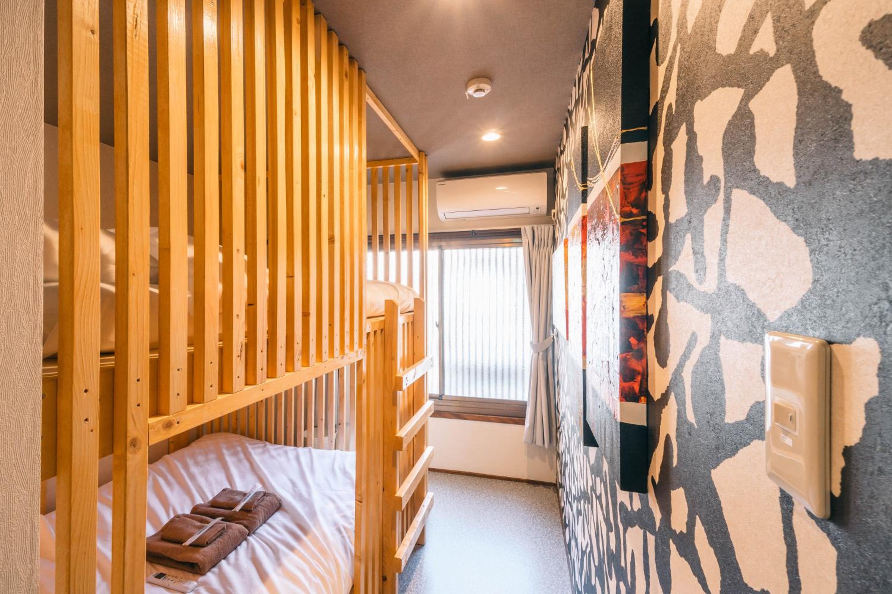 IKIDANE HOUSE Osaka Kyobashi