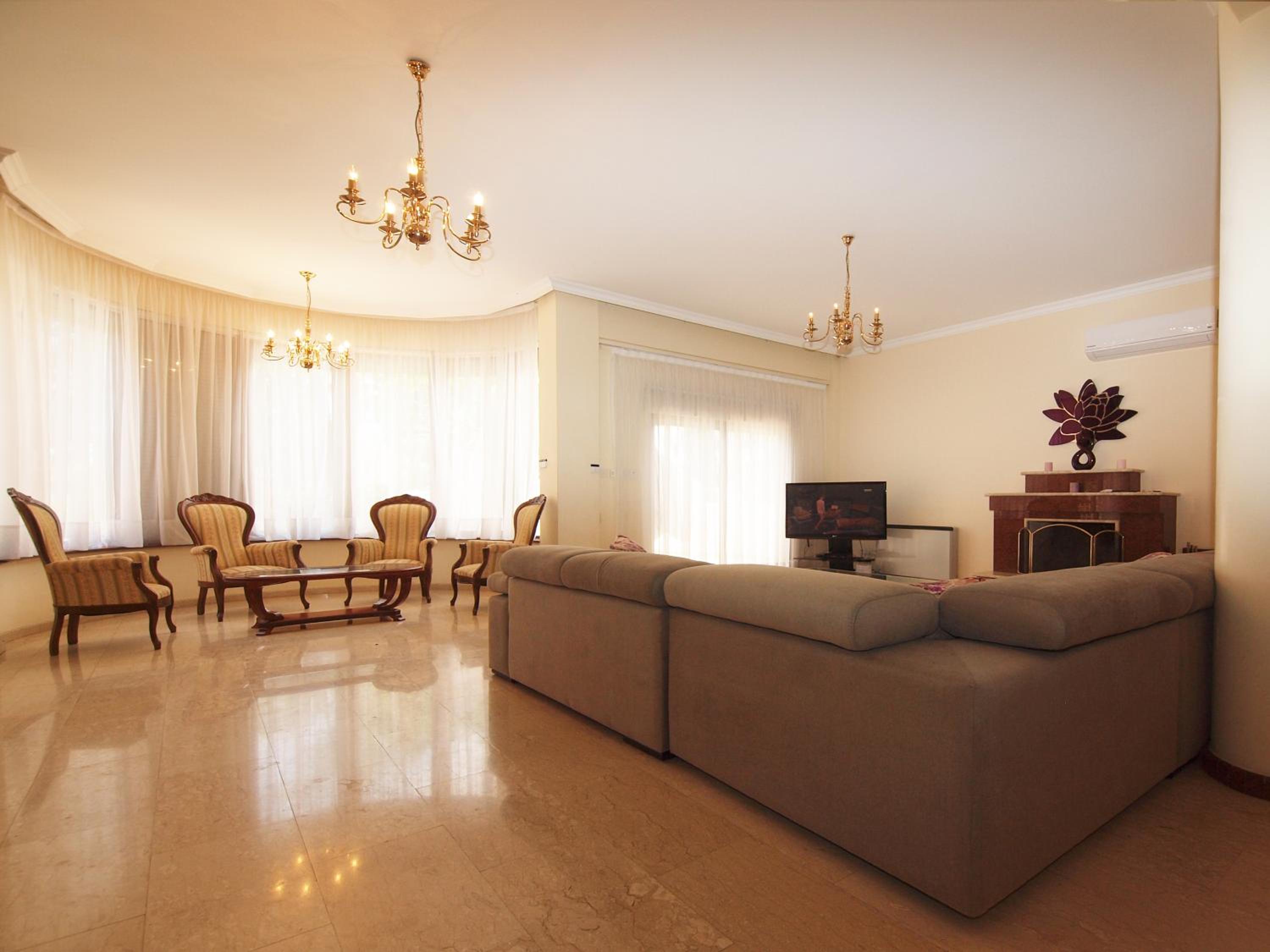 Patatas Villa view 5