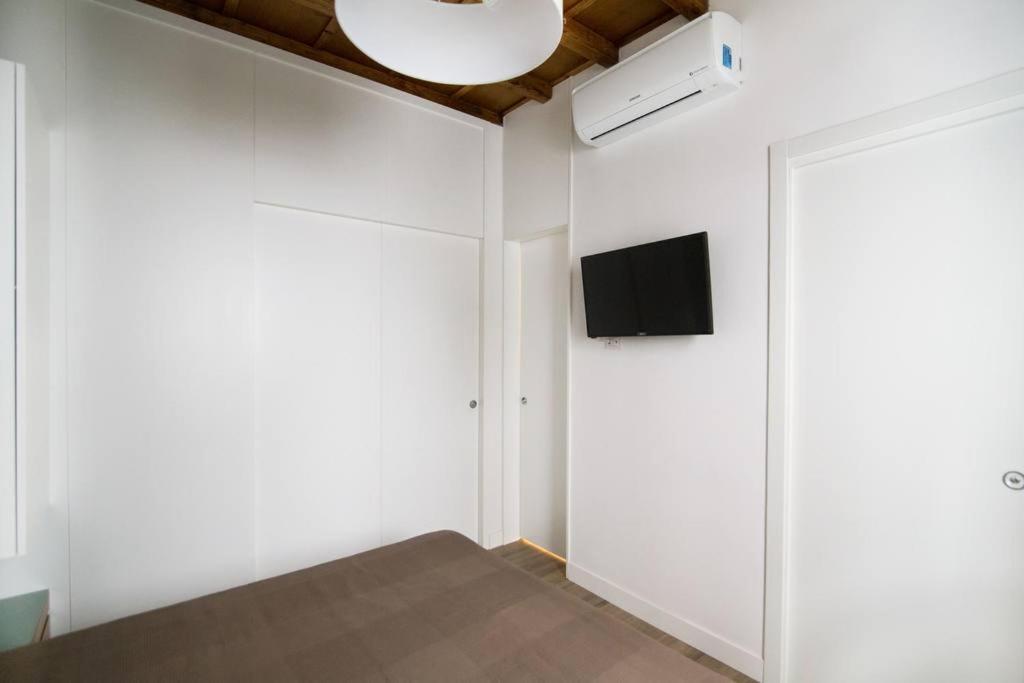 Domenichino Luxury Home