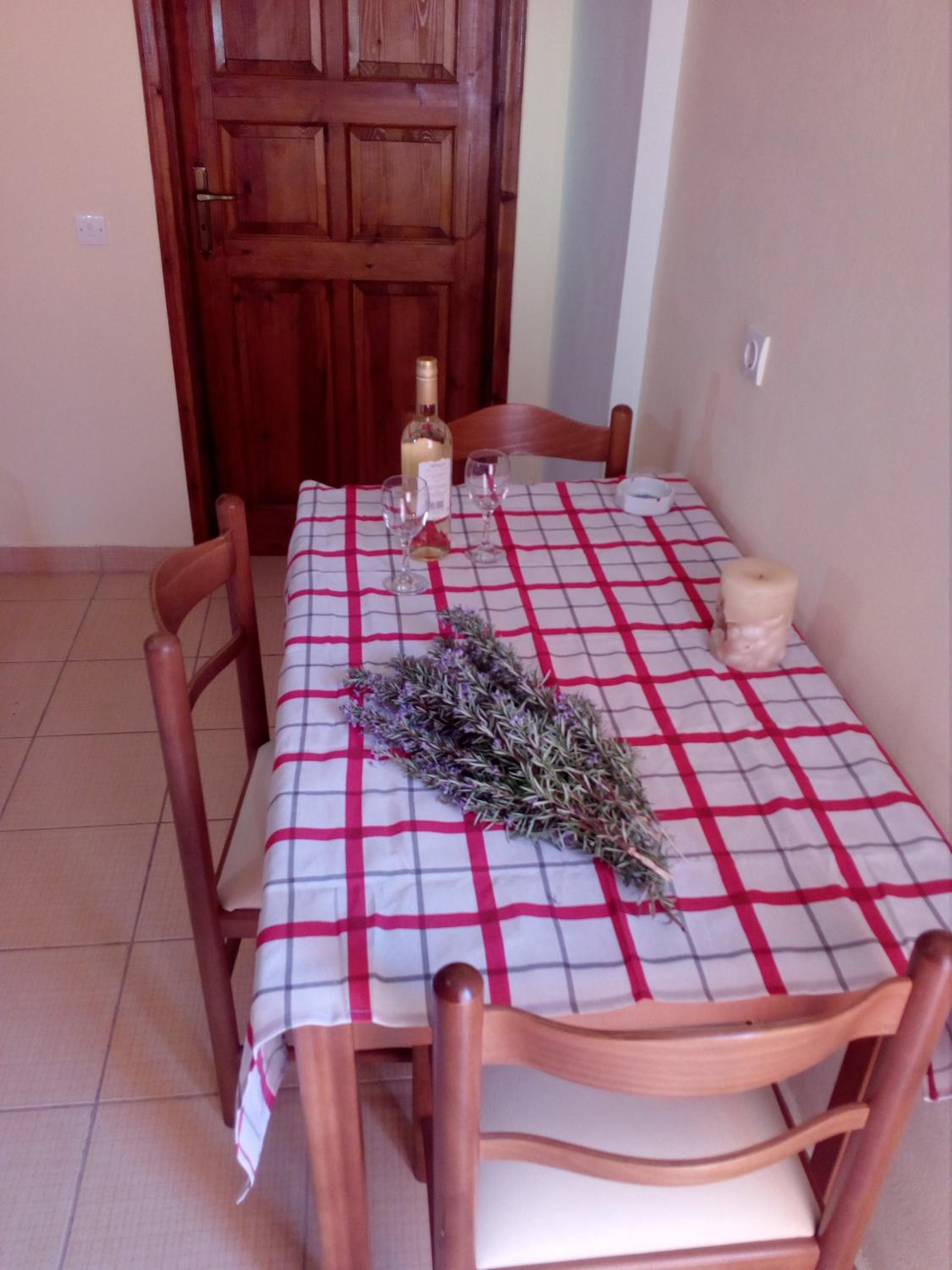 Photo 33