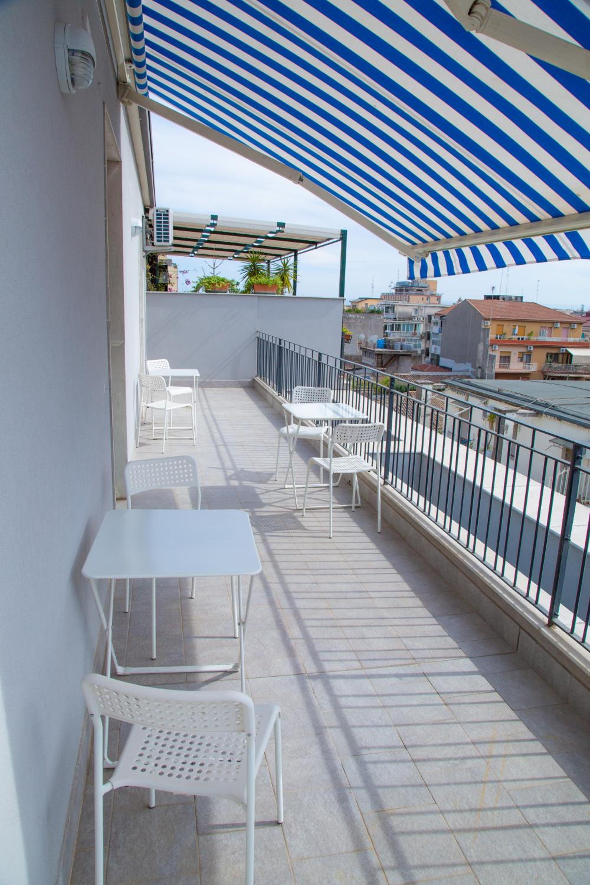 Catania Vacations - BB Attico 160 - Property Image 10