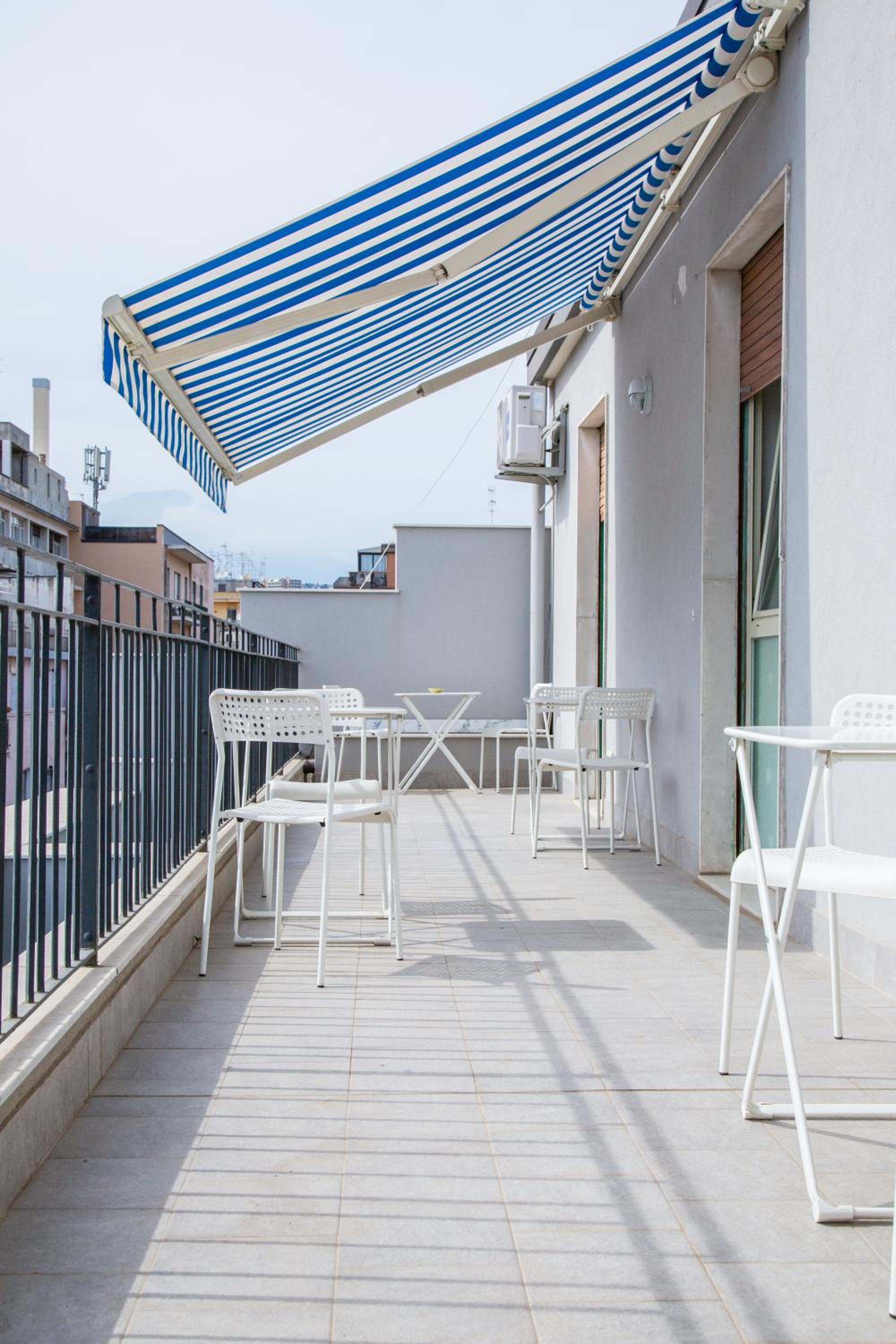 Catania Vacations - BB Attico 160 - Property Image 9