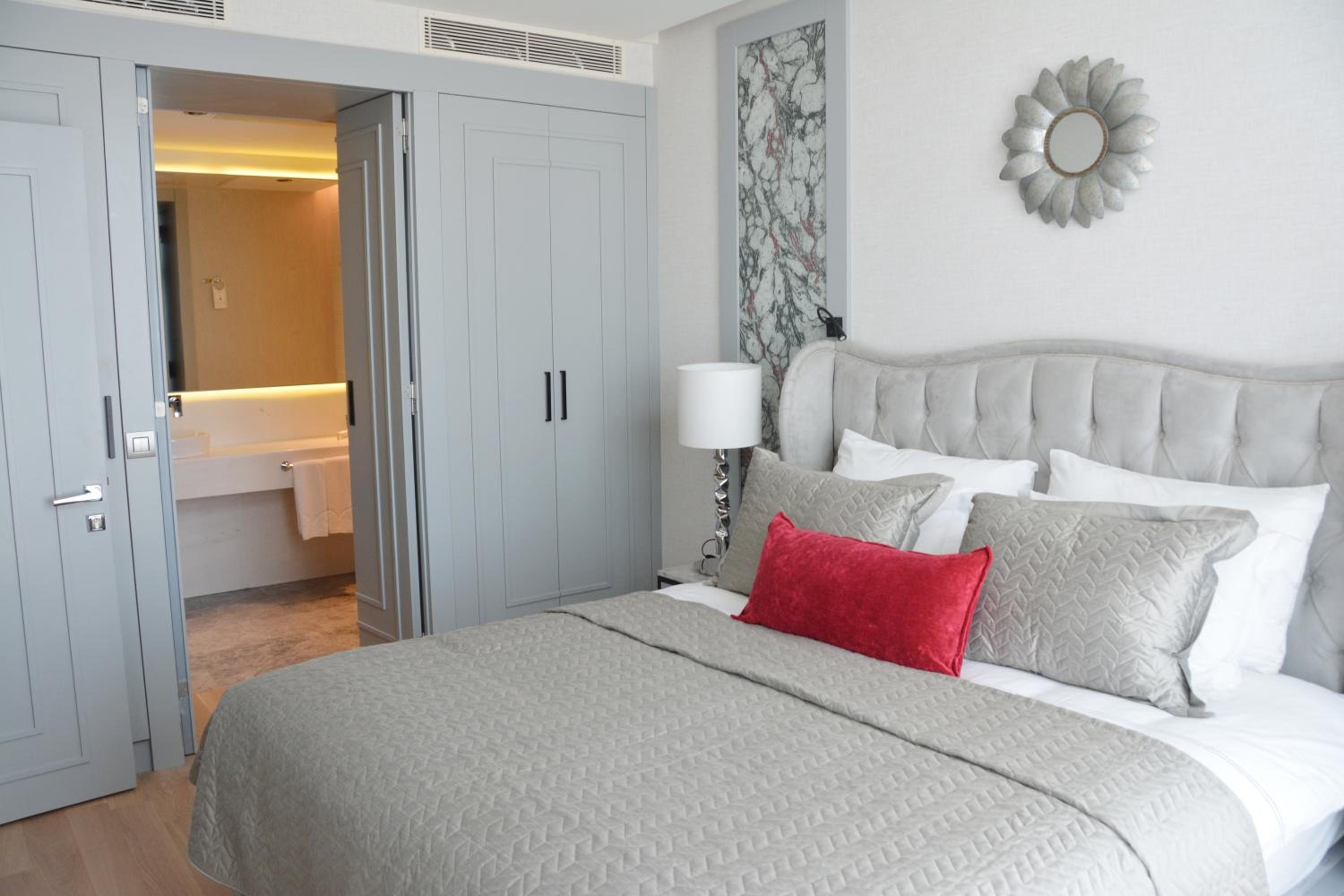 CVK Taksim Hotel Istanbul - Image 17