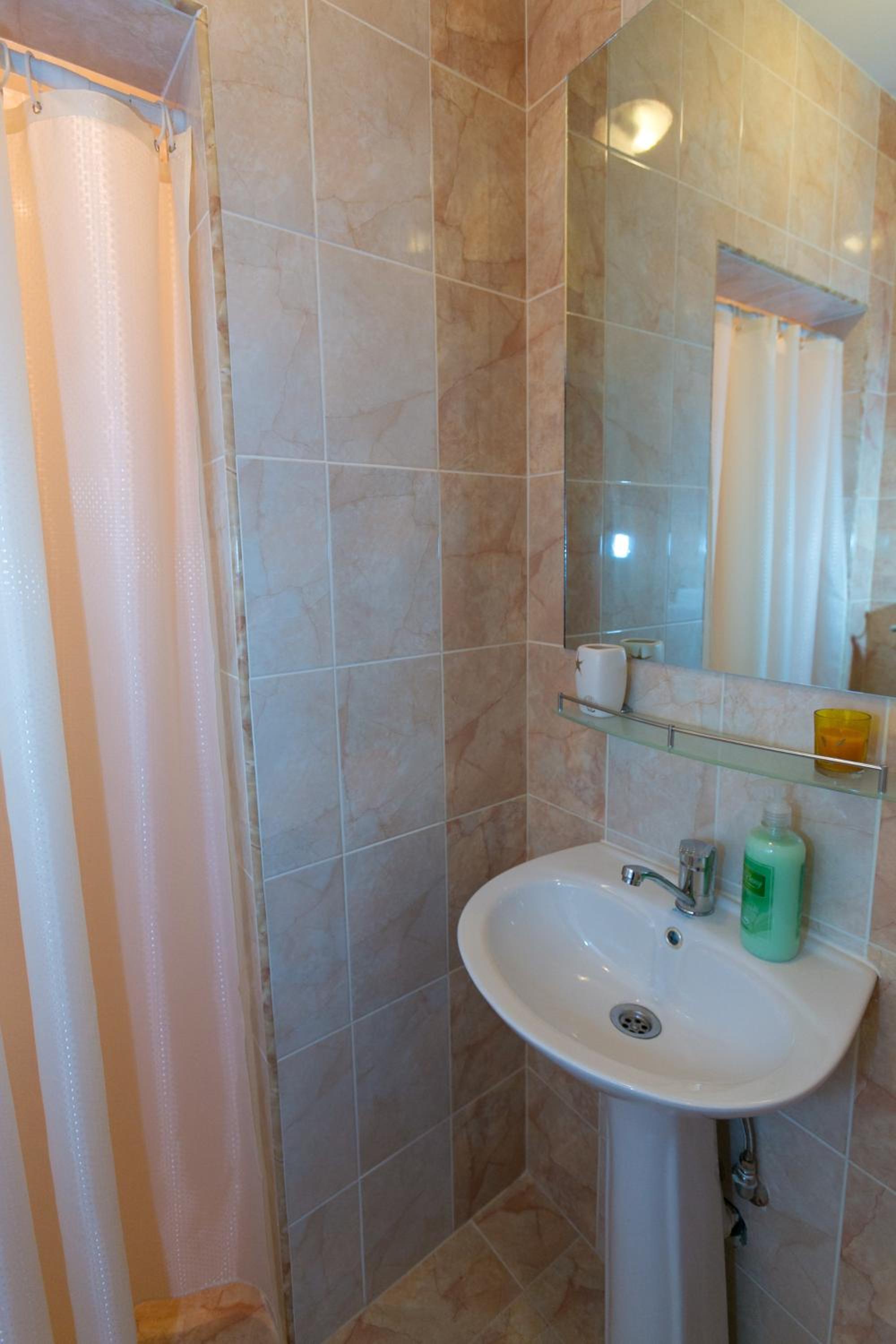 Guest Rooms Tivona