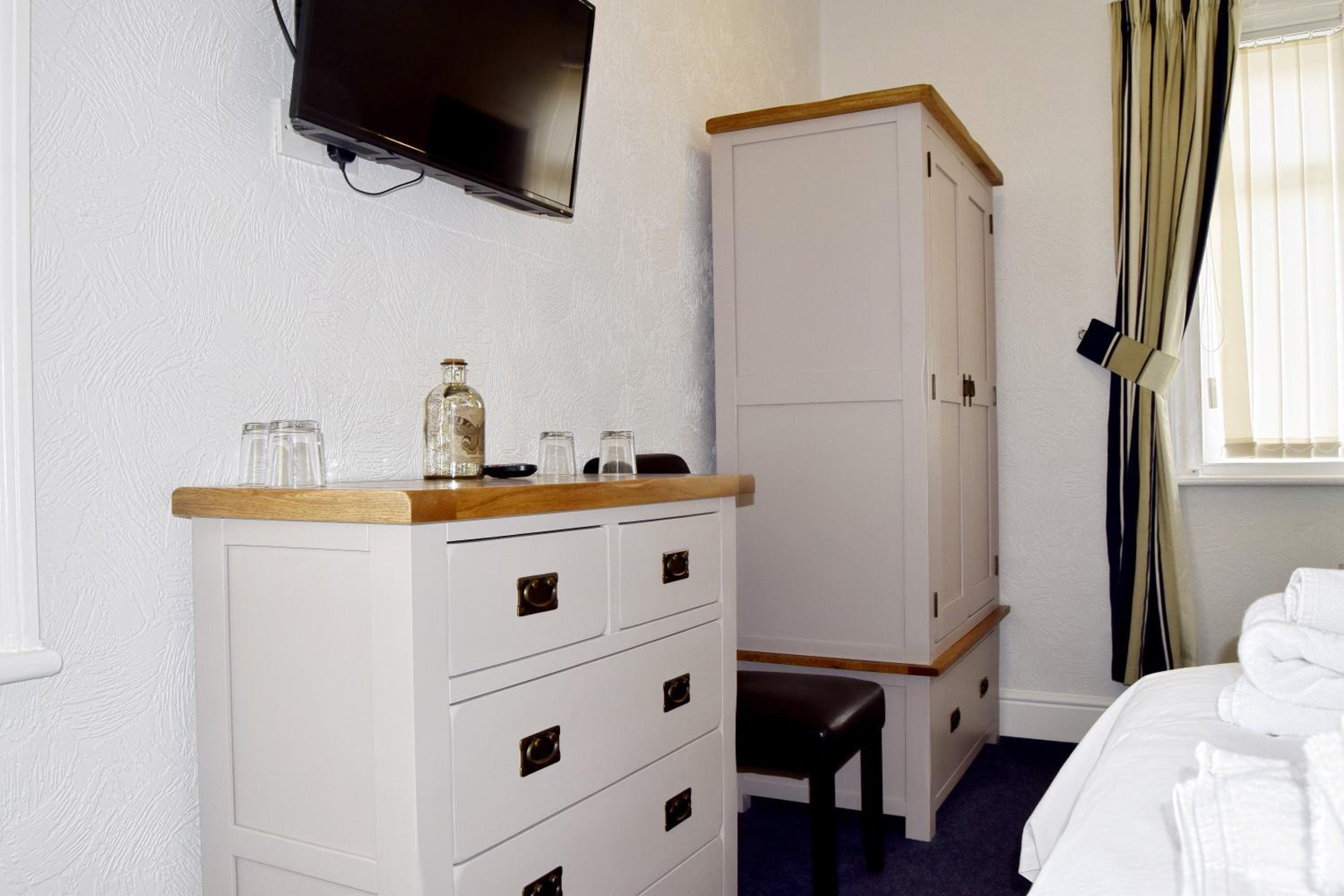 Avenue Guest House