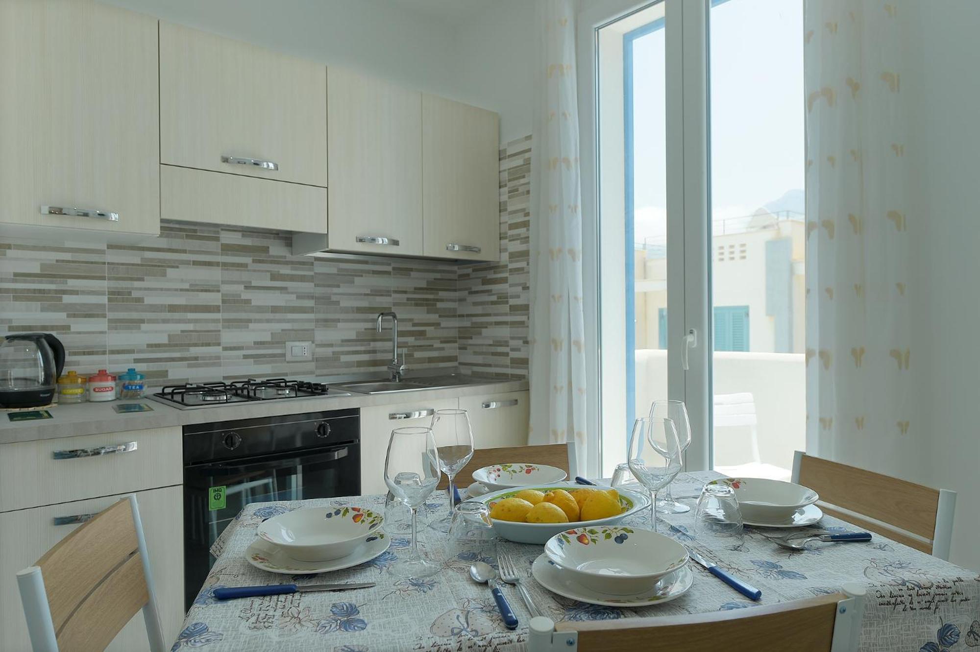 Isule Apartment & Terrace