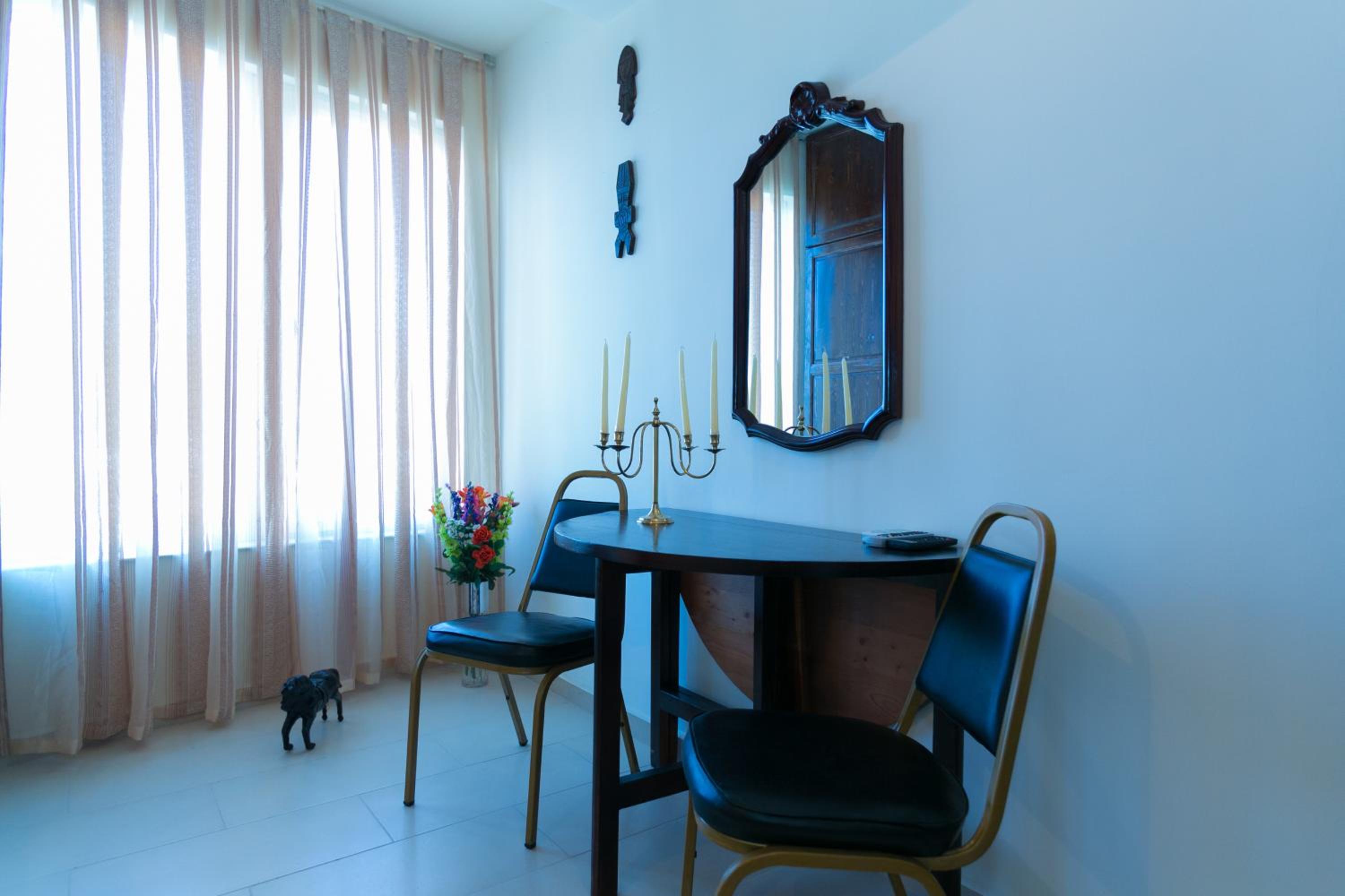 Guest Rooms Tivona