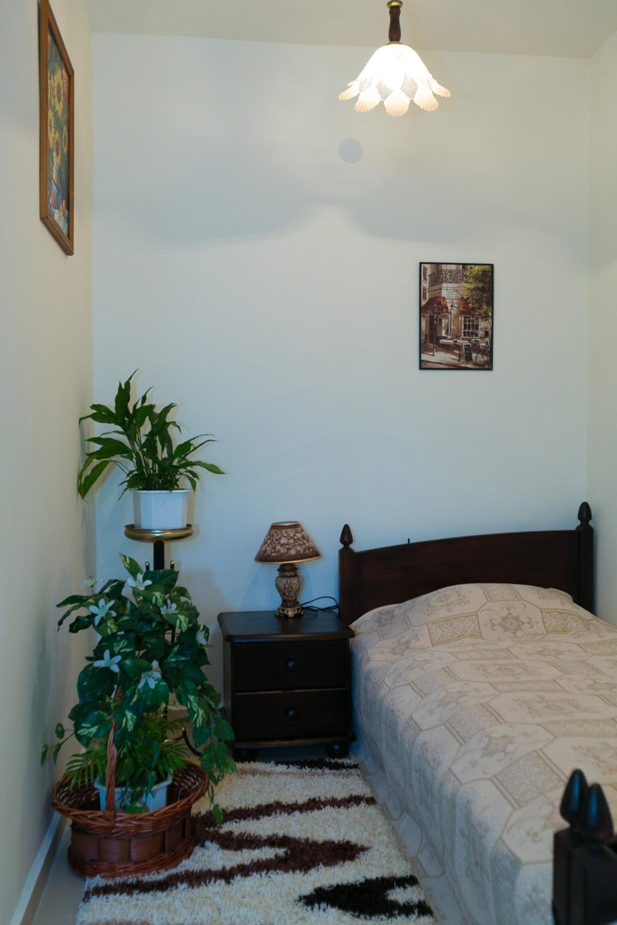 Guest Rooms Tivona