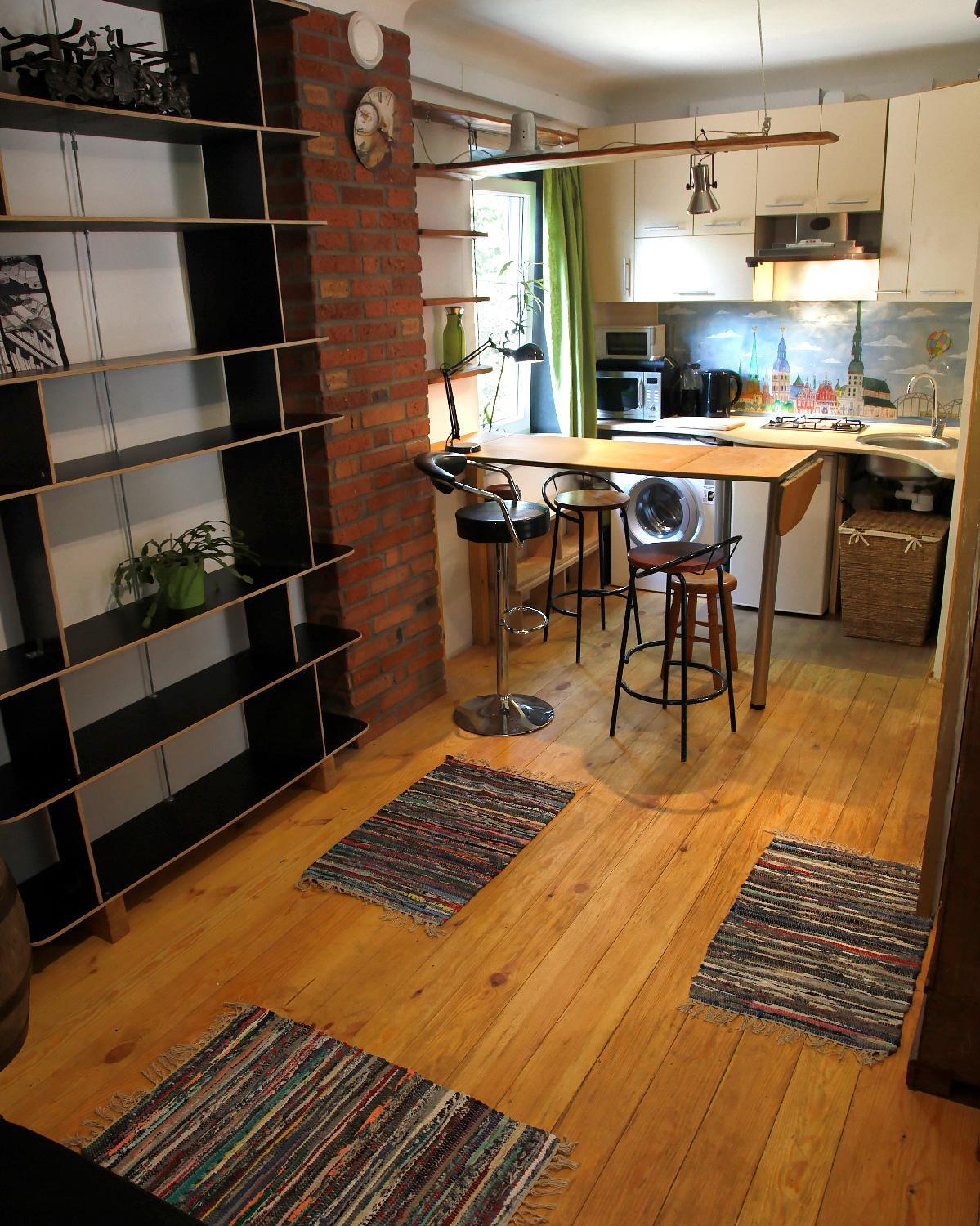 Photo 8