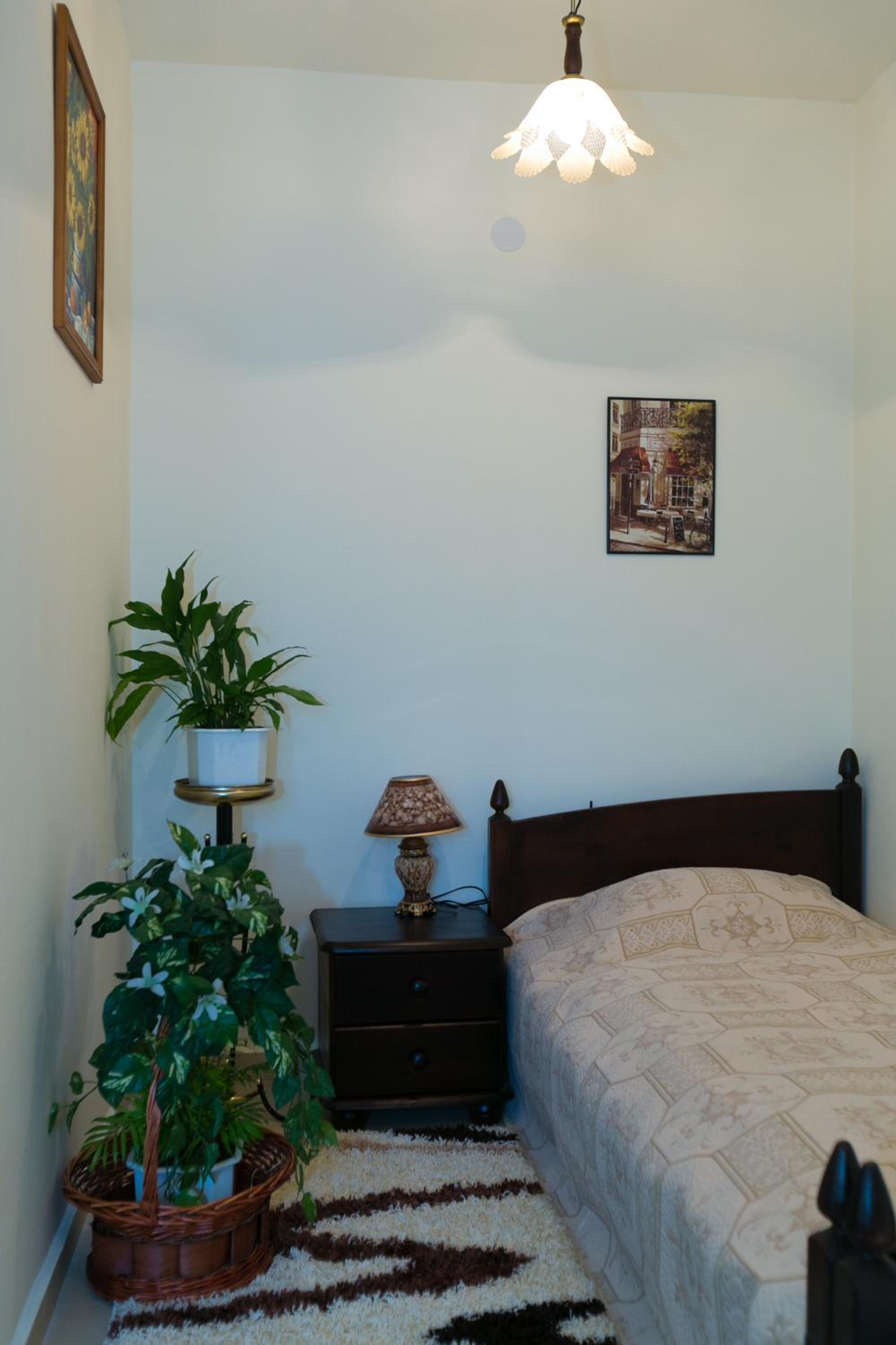 Guest Rooms Tivona