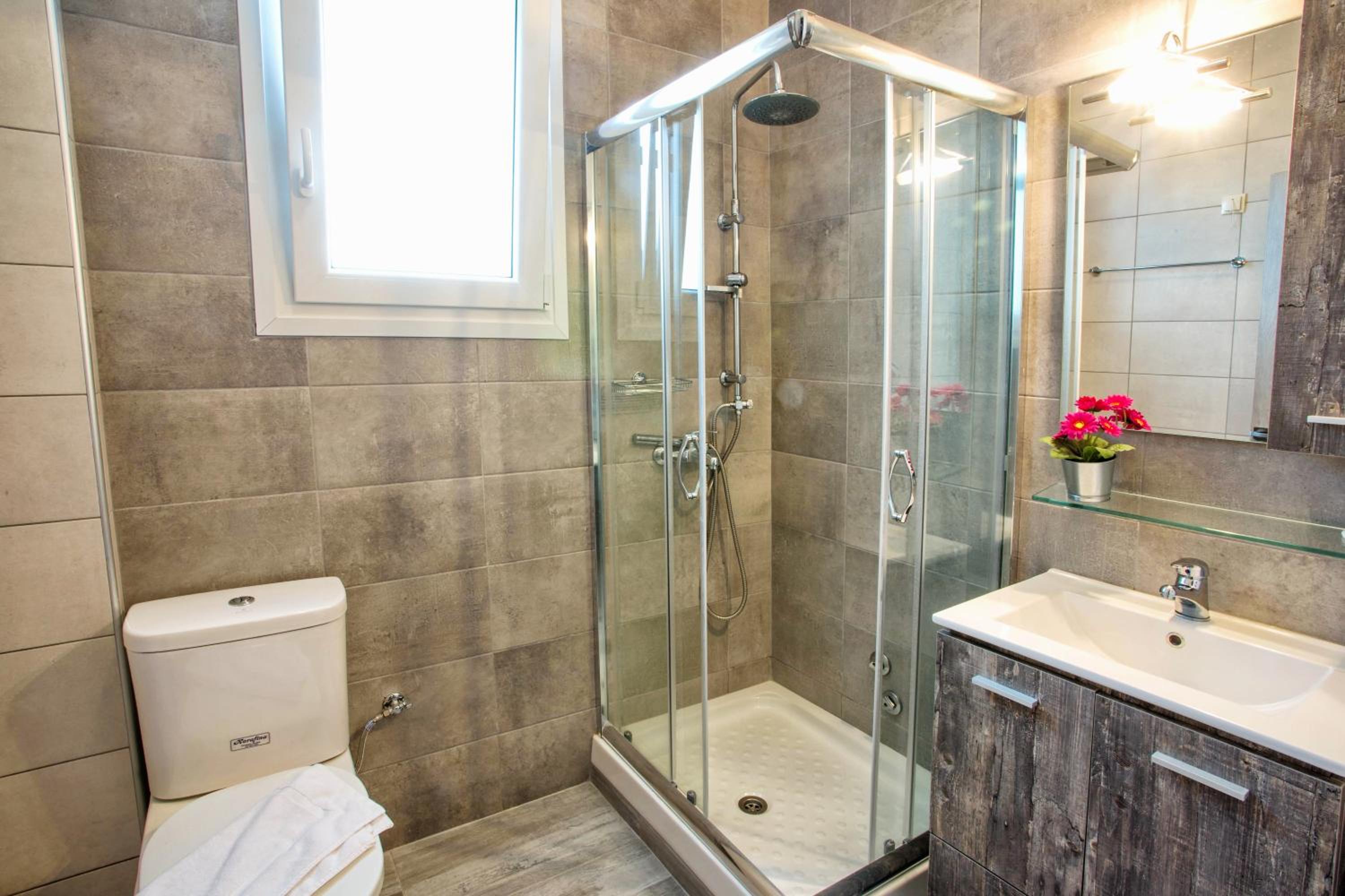 Isalos Suites