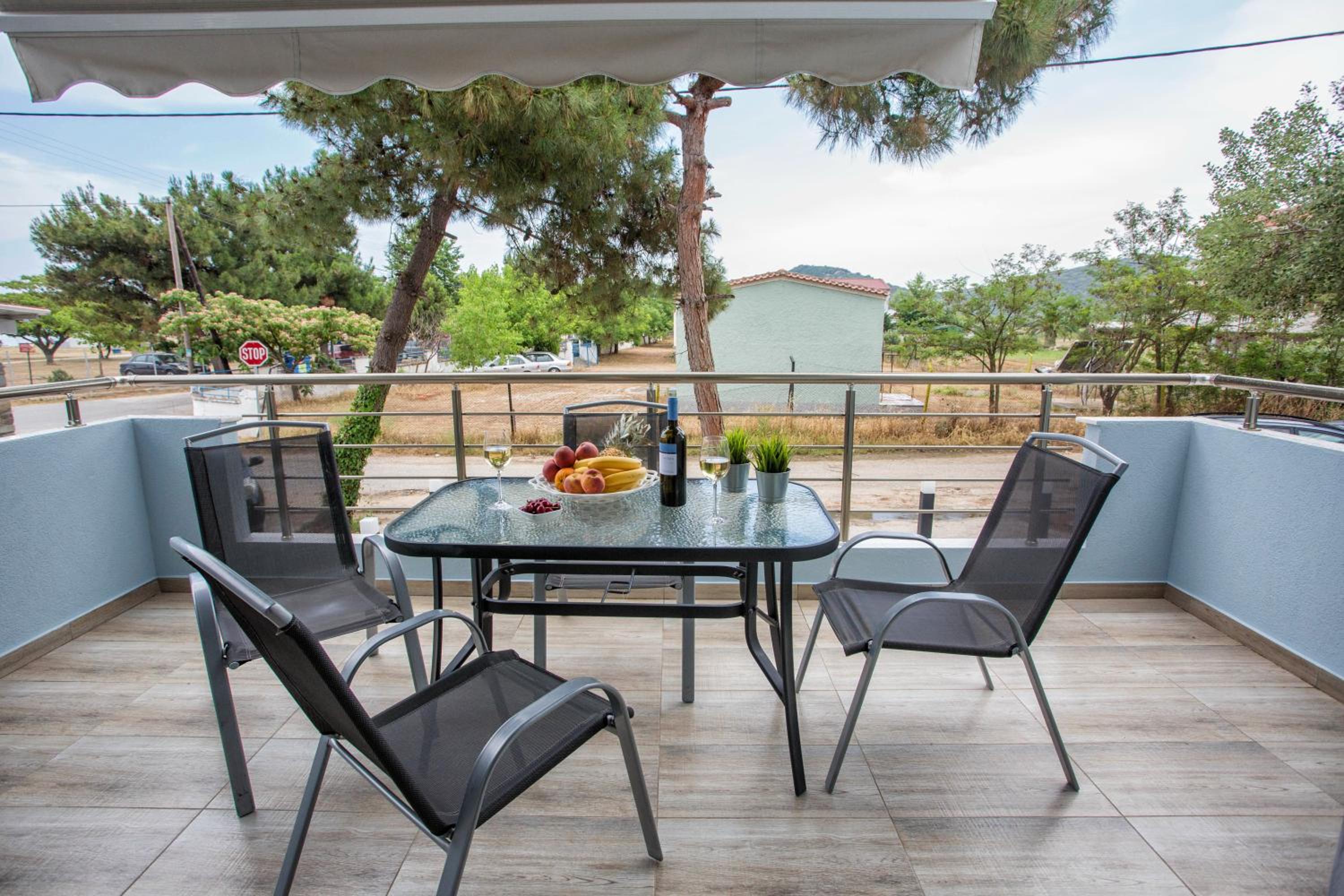 Isalos Suites