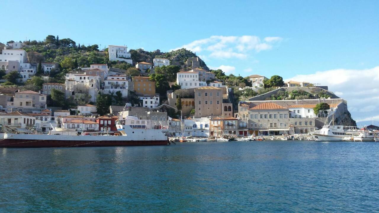Blue Sky - Hydra Memories House