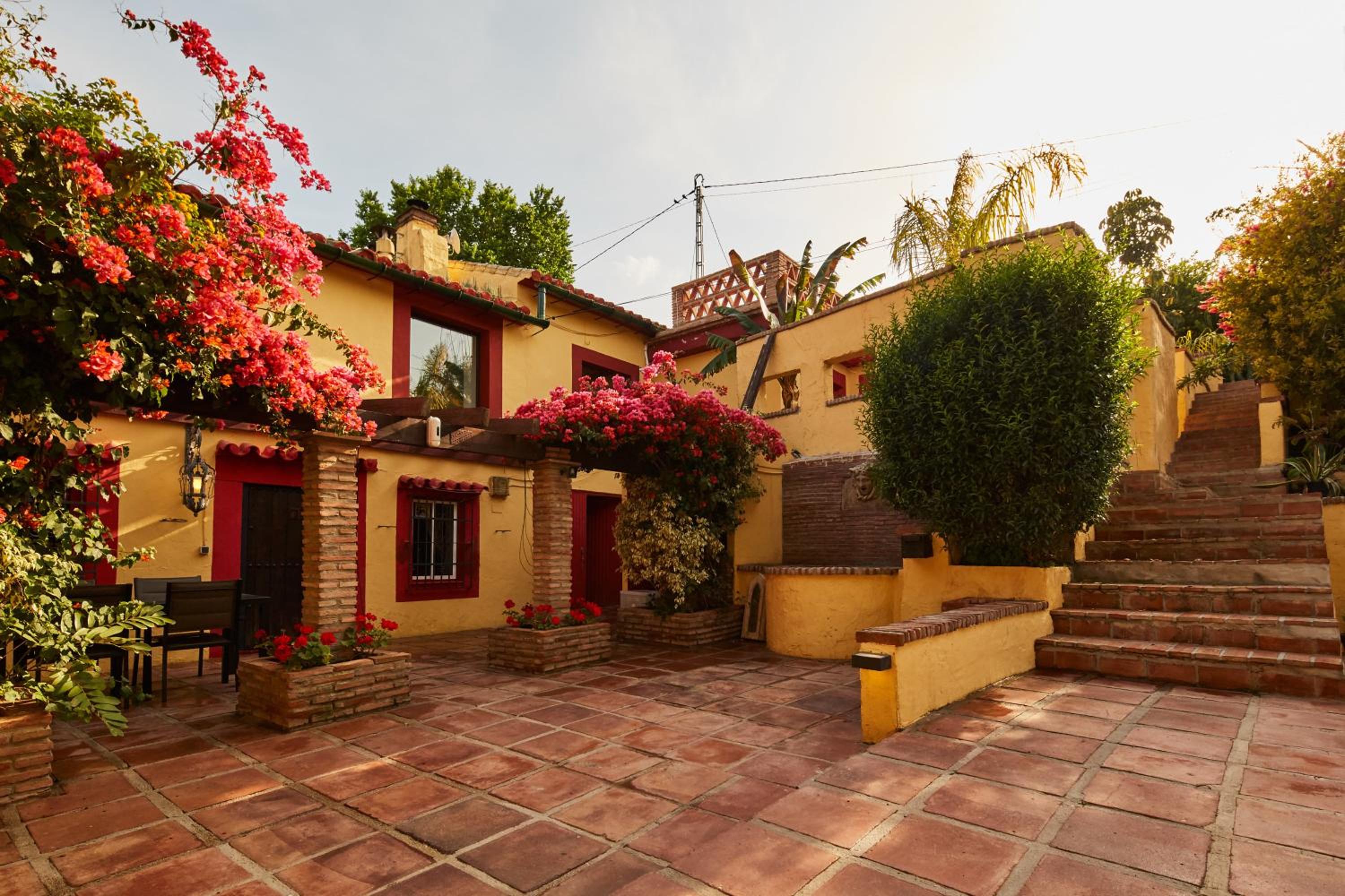 Finca Fenix Apartments with Pool in Álora