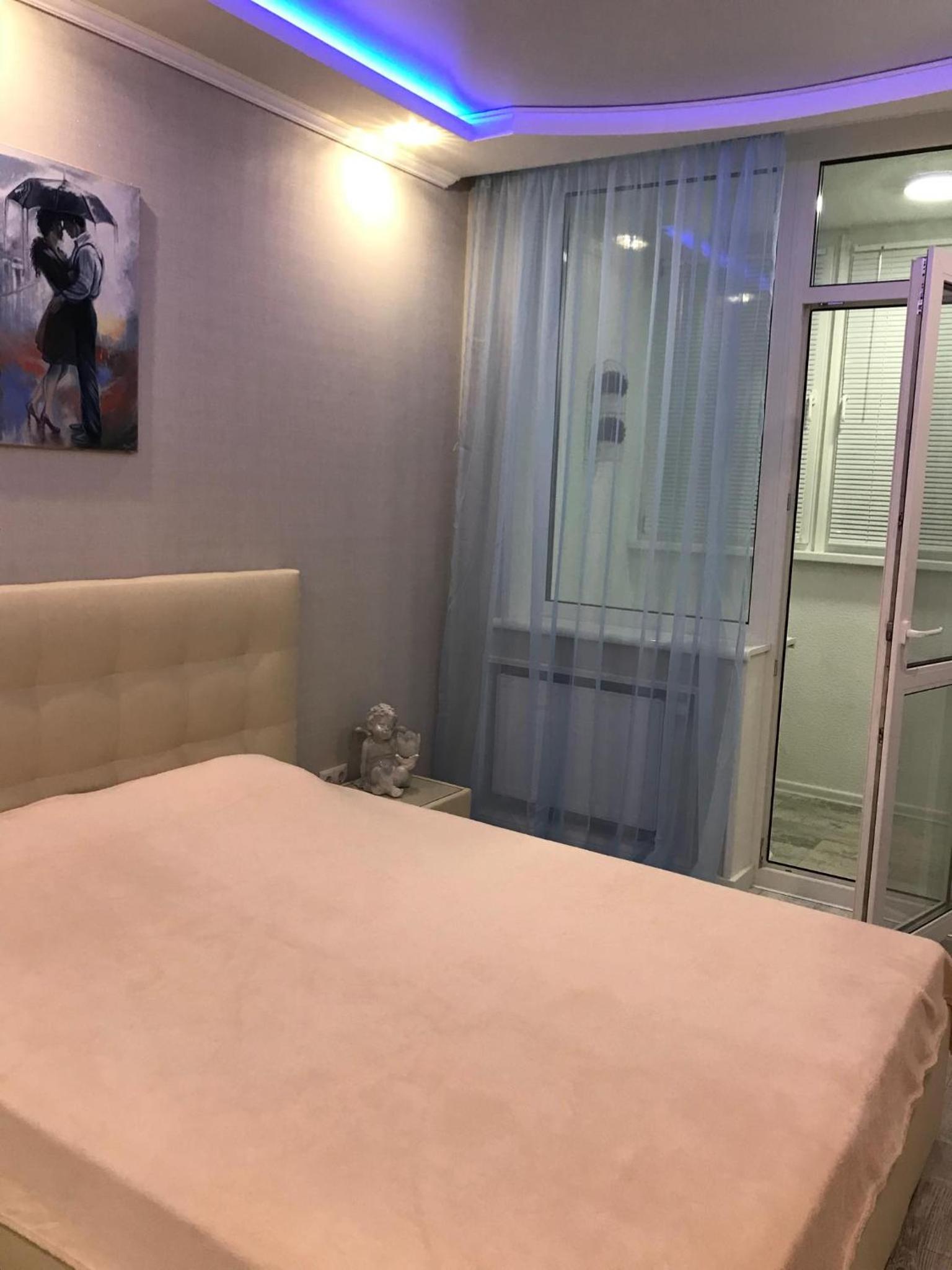 Luxe Apartment on Drahomanova view 5