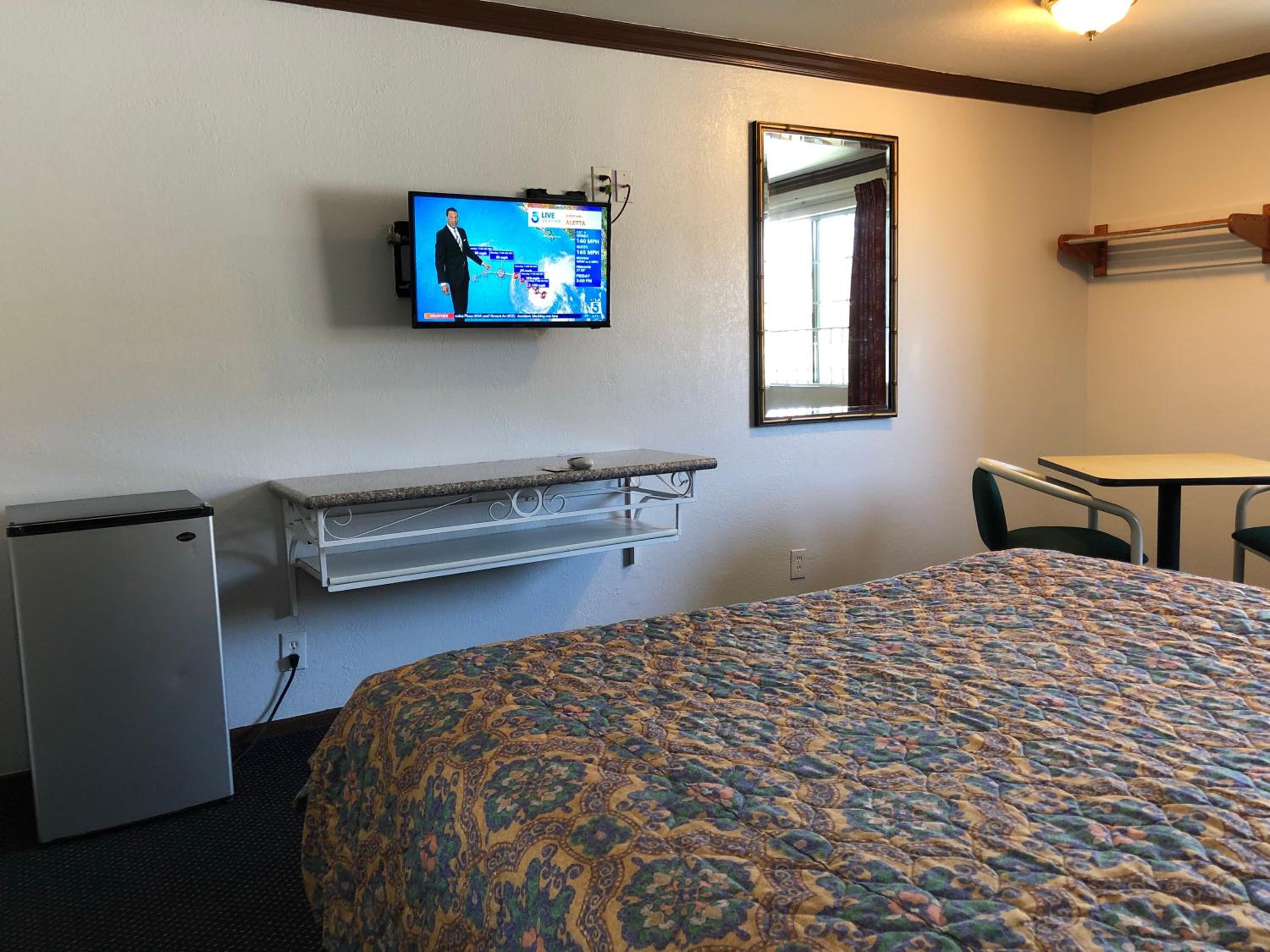 Starlight Inn, Valley Blvd - Downtown LA
