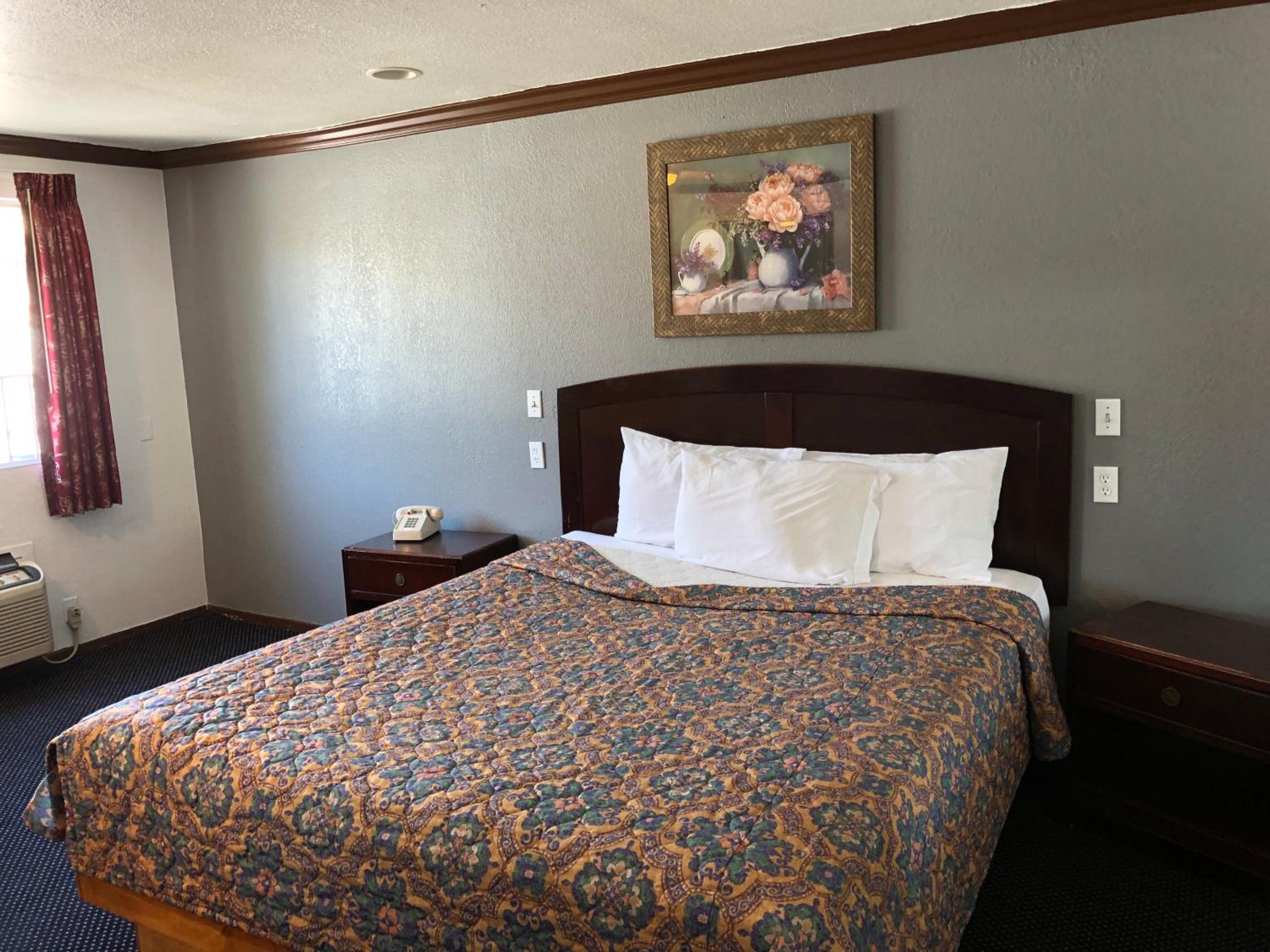 Starlight Inn, Valley Blvd - Downtown LA