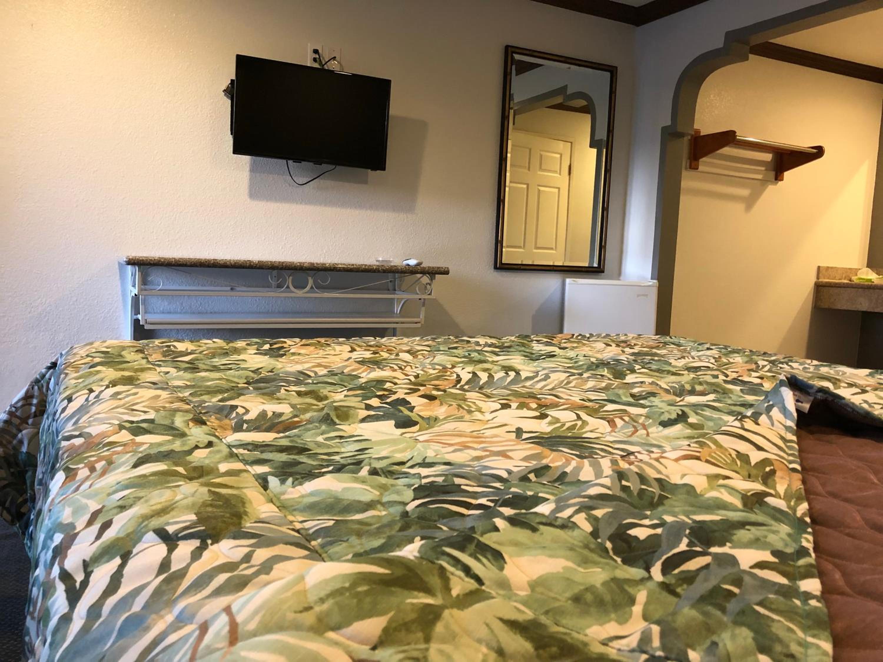 Starlight Inn, Valley Blvd - Downtown LA