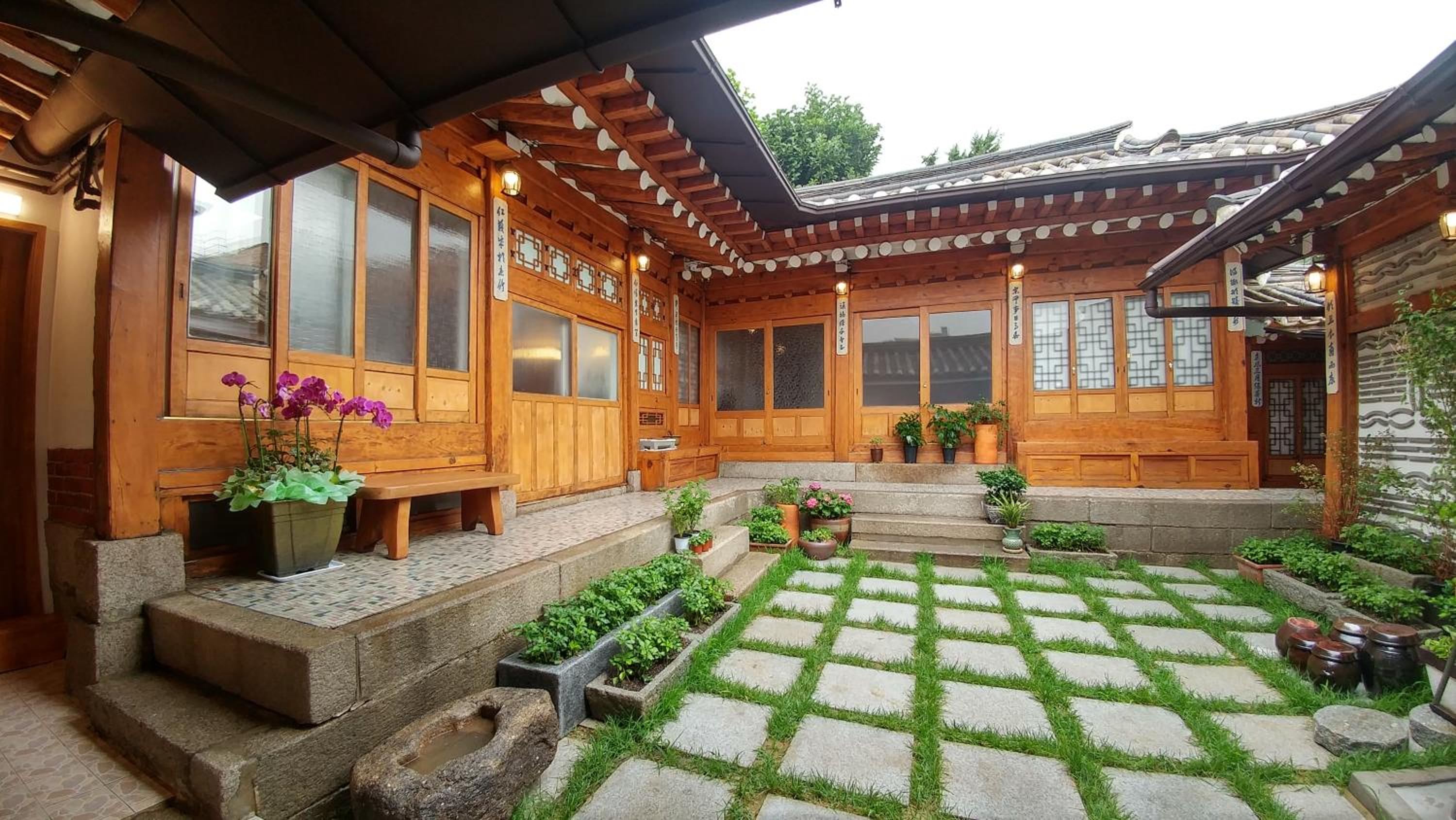 Sohyundang Guesthouse