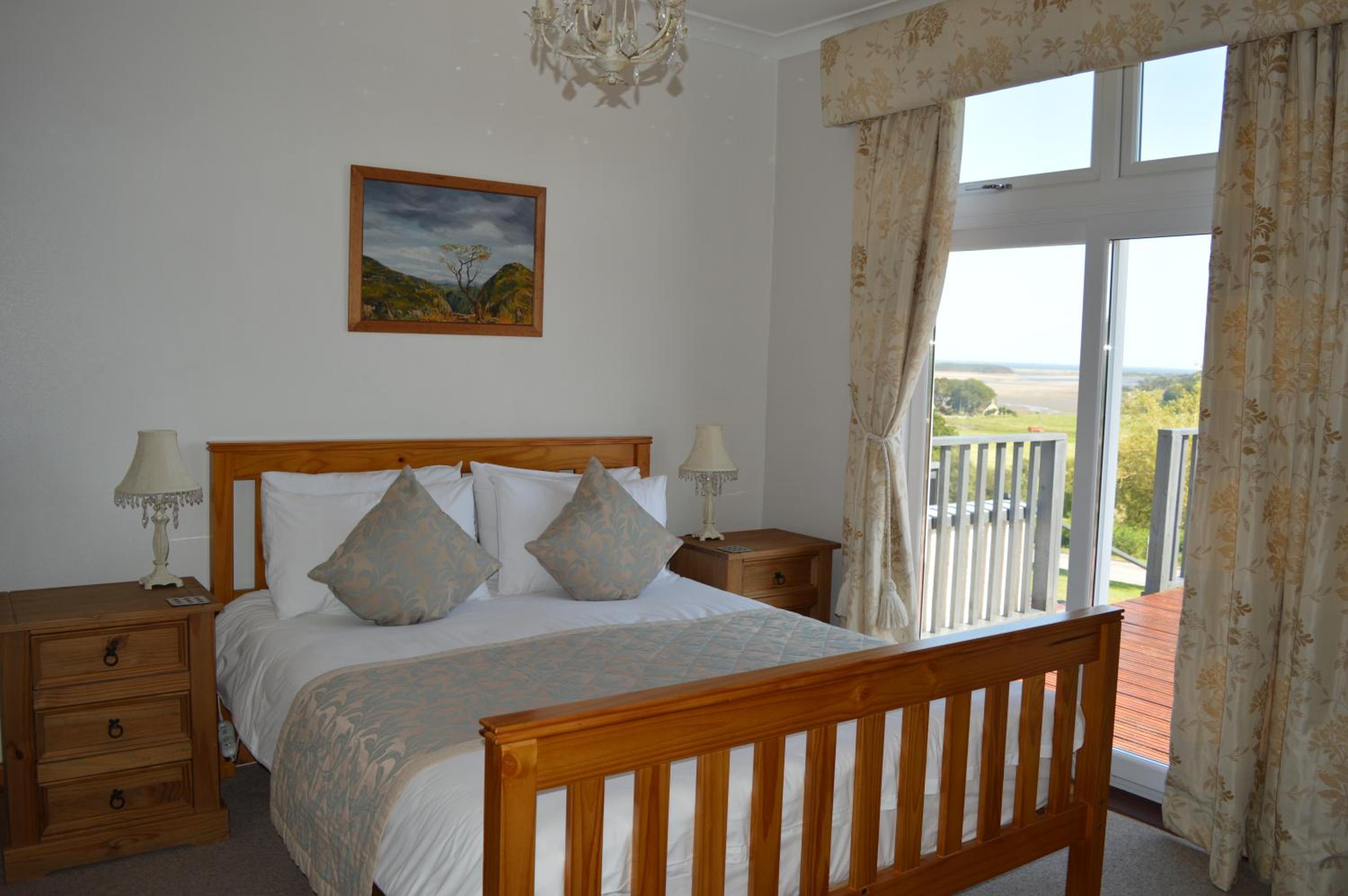 Strathview Lodge B&B