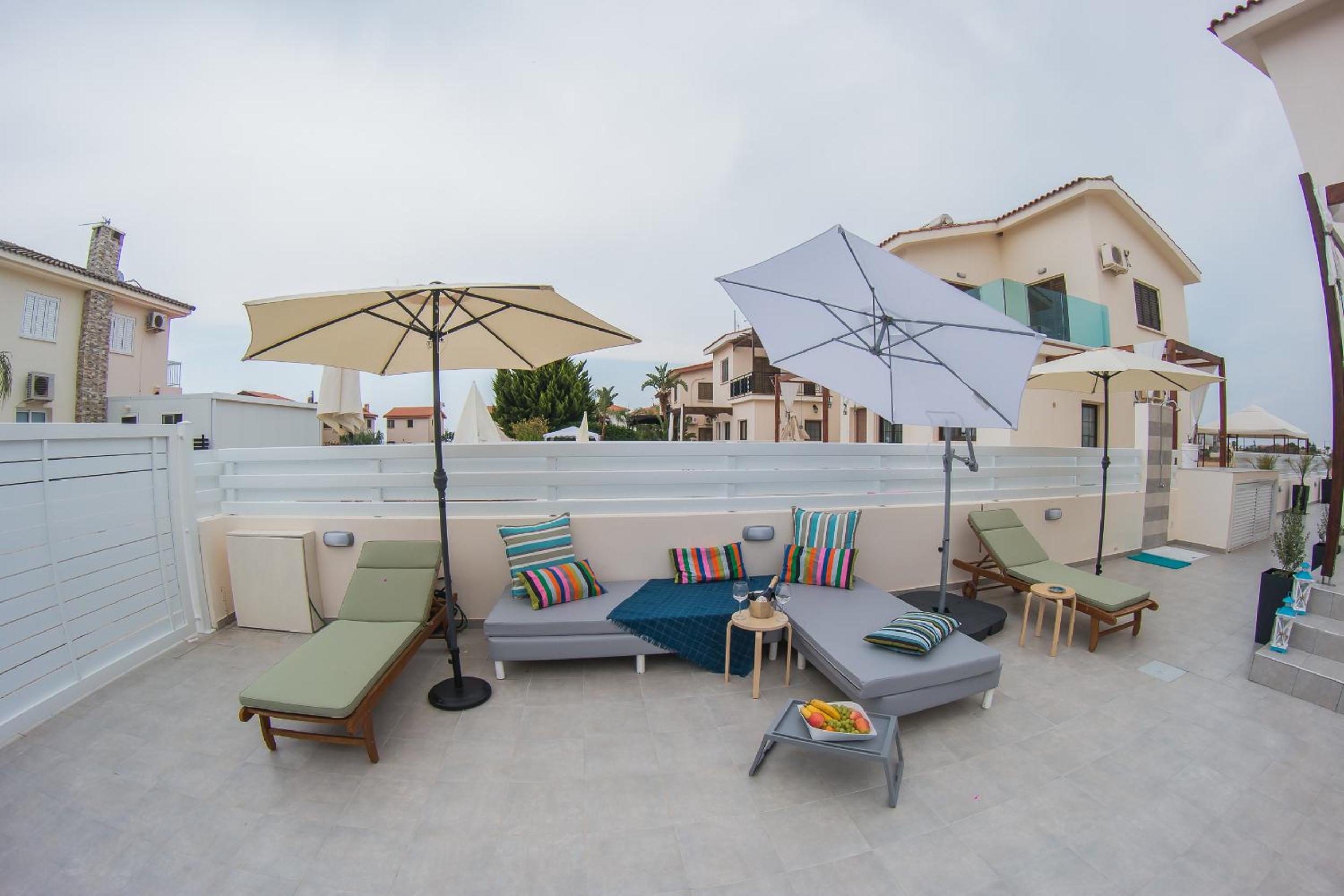 Villa Elena view 3