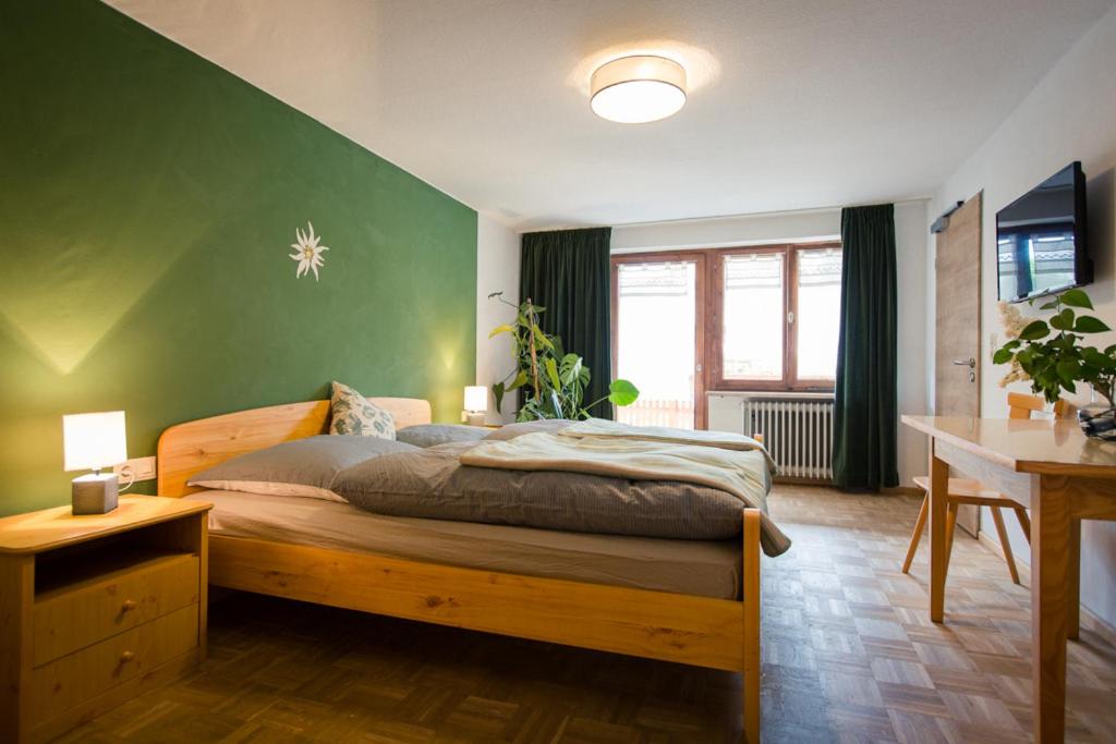Goldiger Hirsch B&B mit Gemeinschaftsküche
