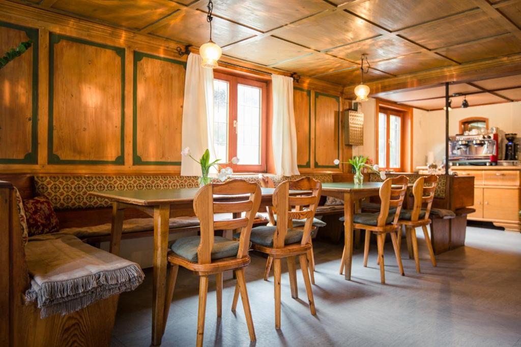 Goldiger Hirsch B&B mit Gemeinschaftsküche