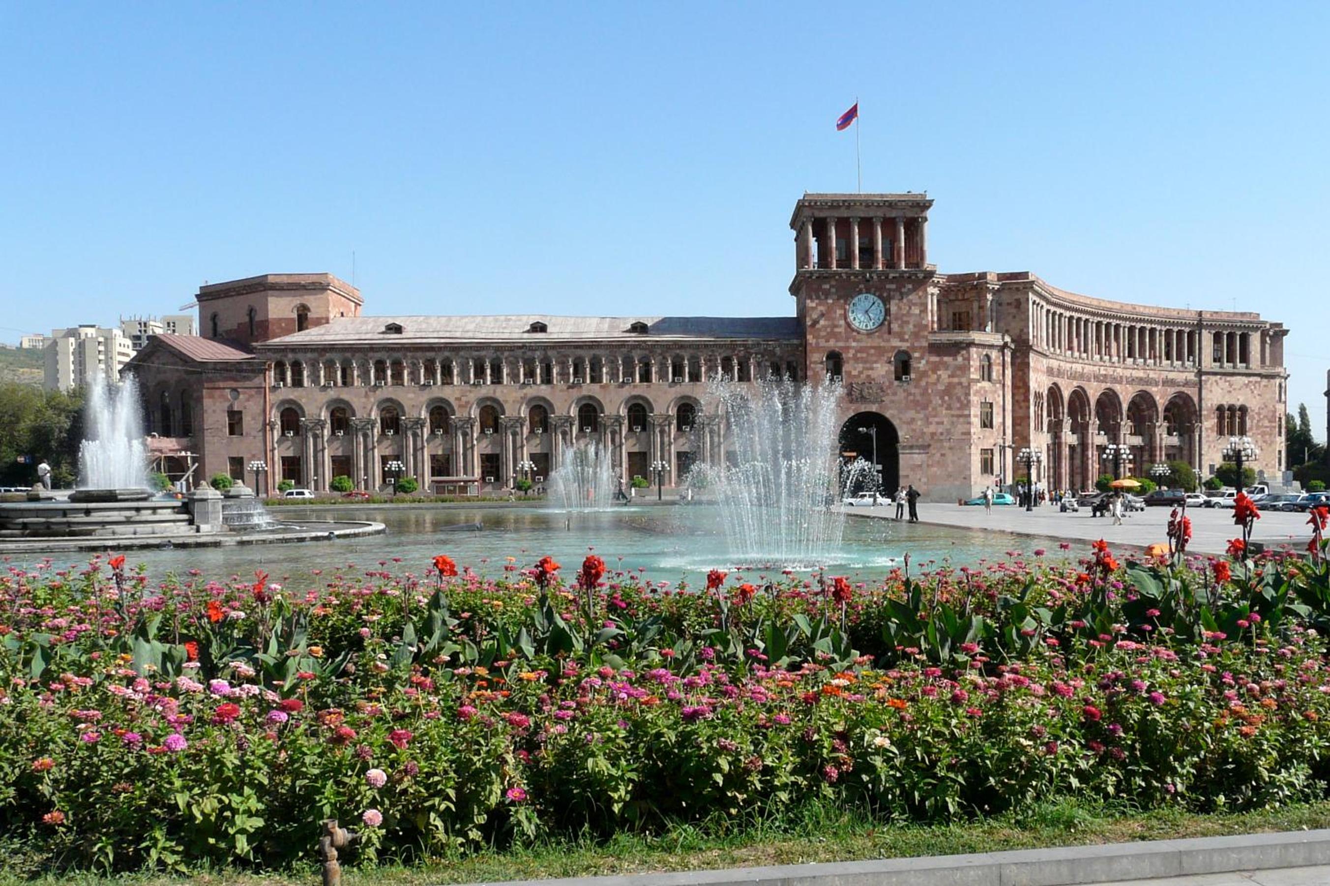 Hostel Sakharov & Tours