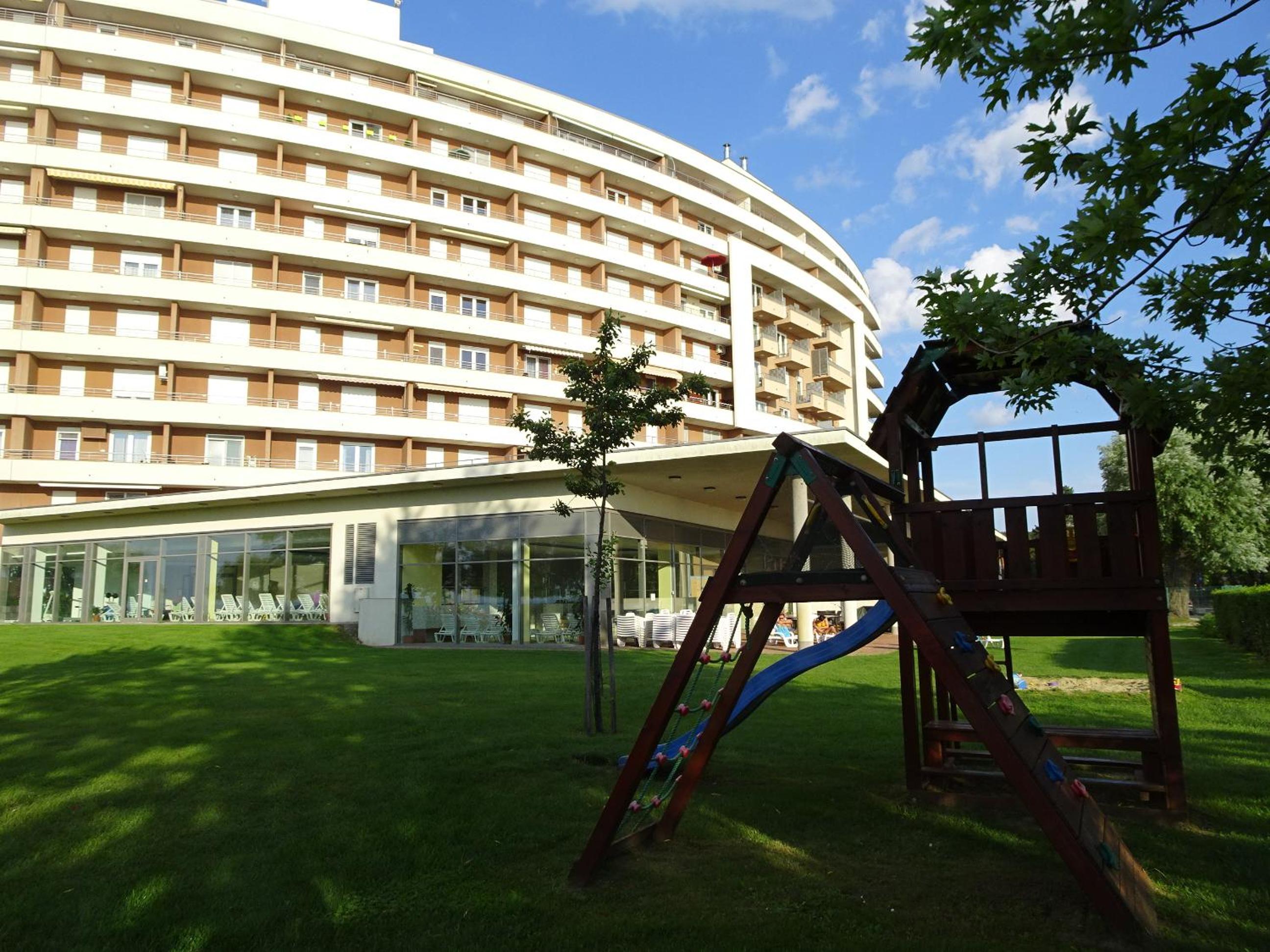 Club 218 Wellness + Panoráma Apartman Siófok