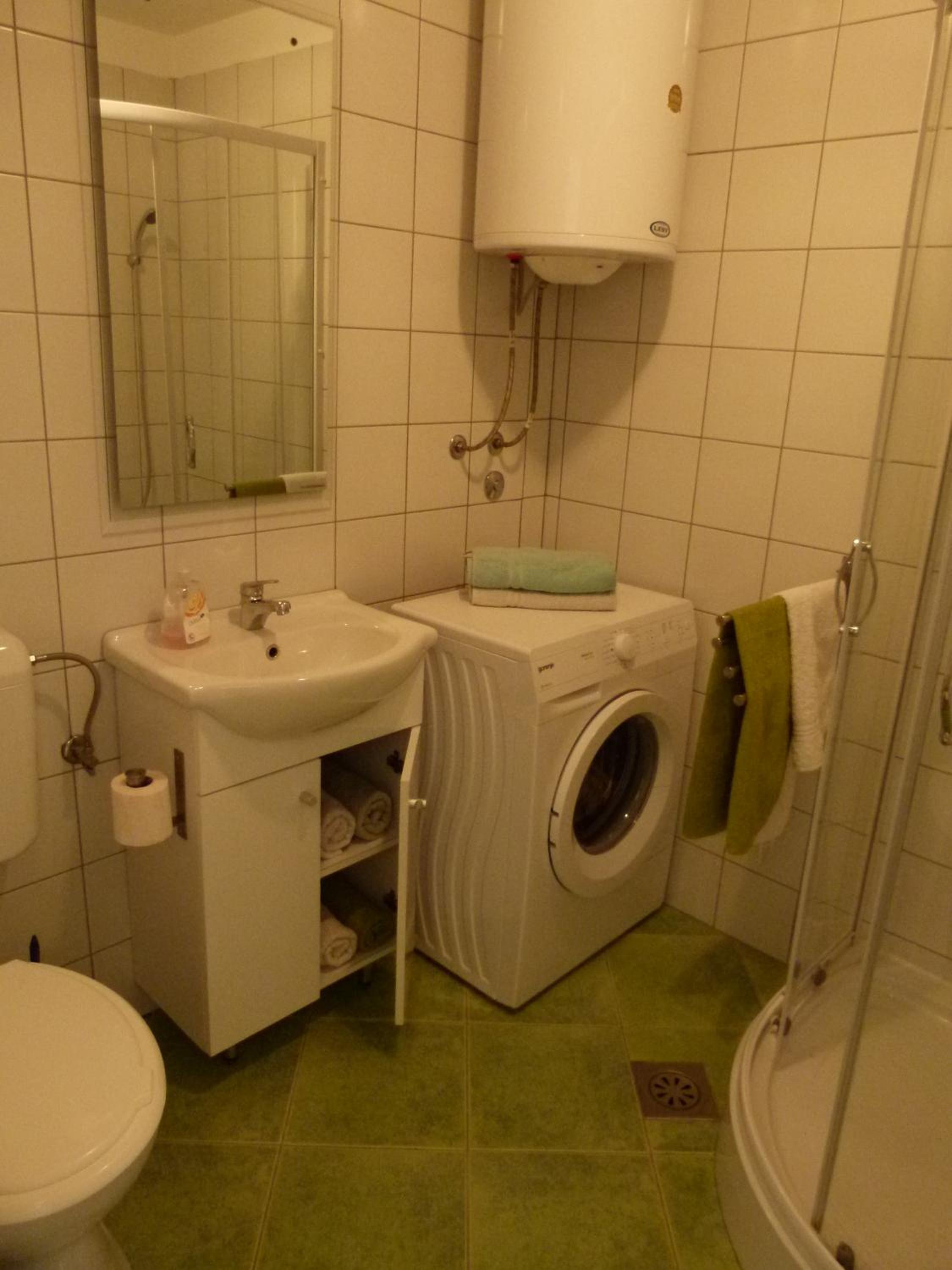 Photo 28
